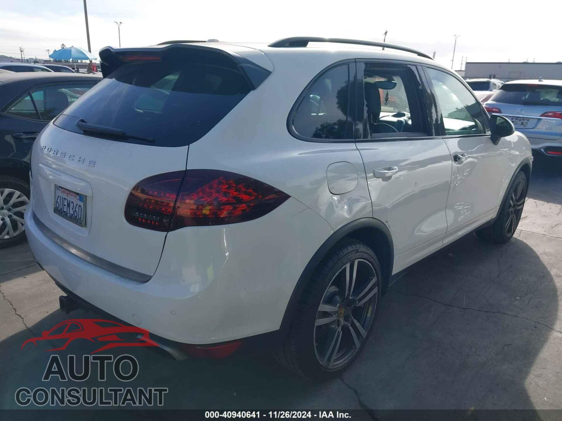 PORSCHE CAYENNE 2012 - WP1AA2A28CLA04375