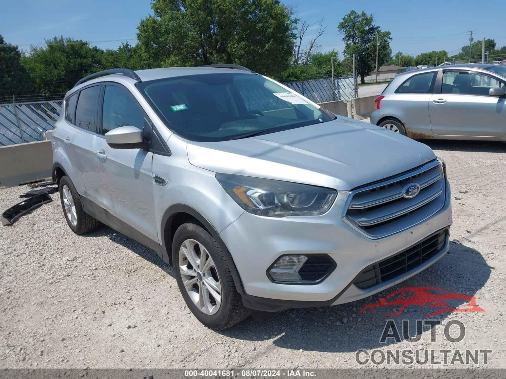 FORD ESCAPE 2017 - 1FMCU0GD6HUD18165