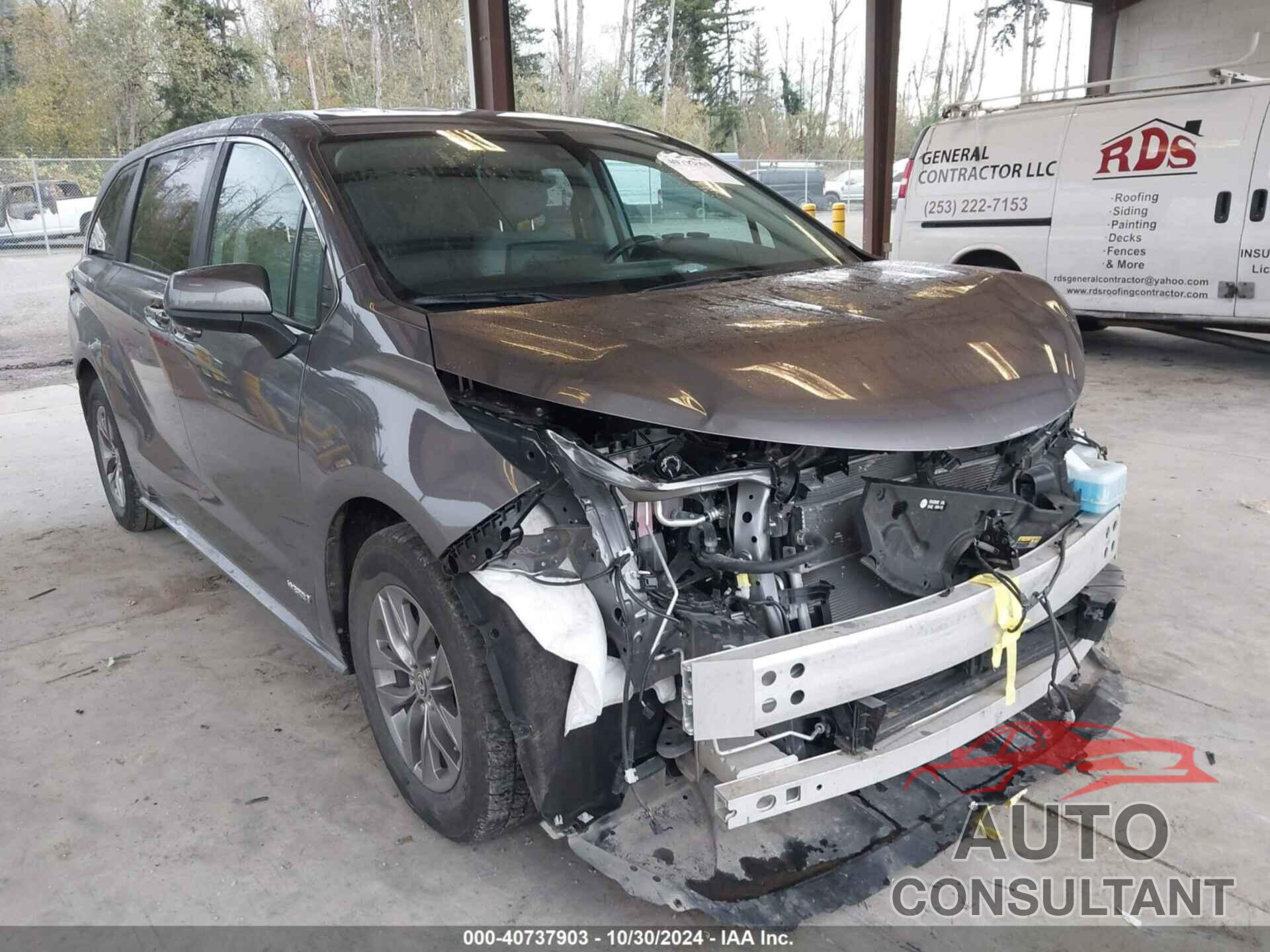 TOYOTA SIENNA 2021 - 5TDKRKEC5MS016873