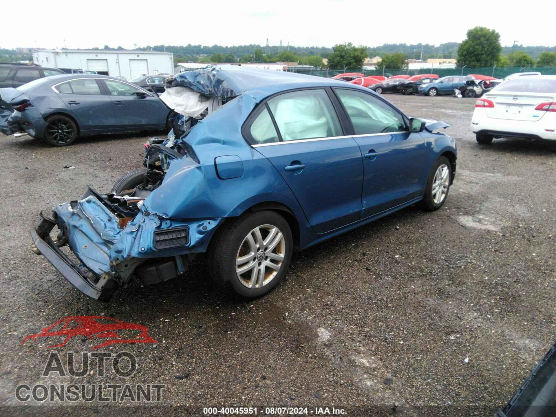 VOLKSWAGEN JETTA 2017 - 3VW2B7AJ9HM212906