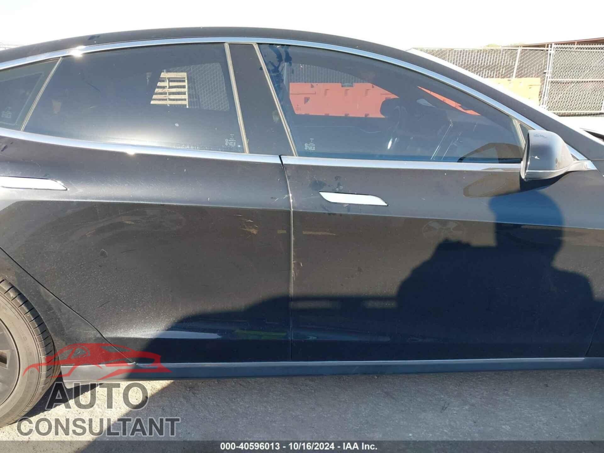 TESLA MODEL S 2016 - 5YJSA1E18GF134036