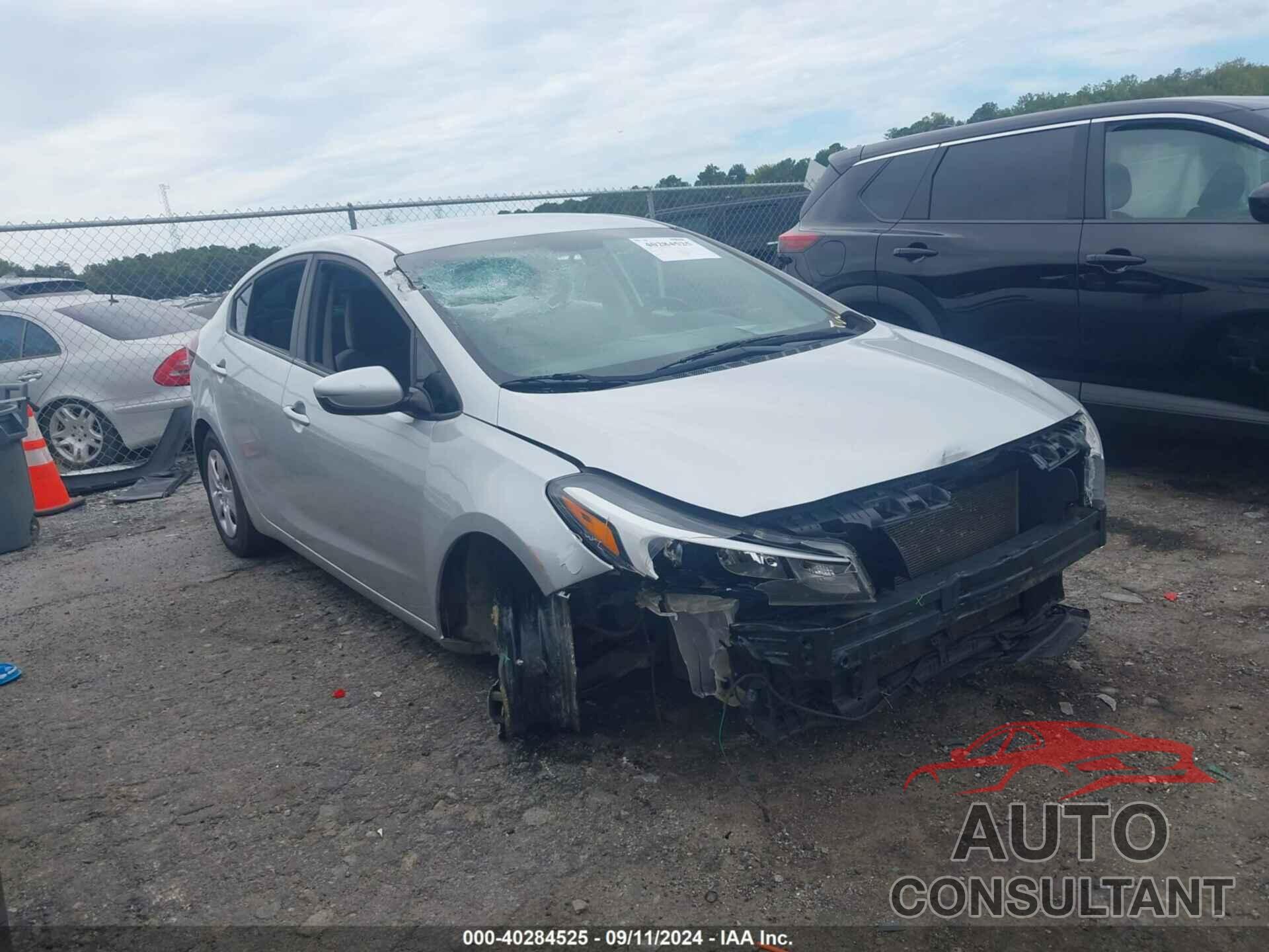 KIA FORTE 2018 - 3KPFL4A77JE165038