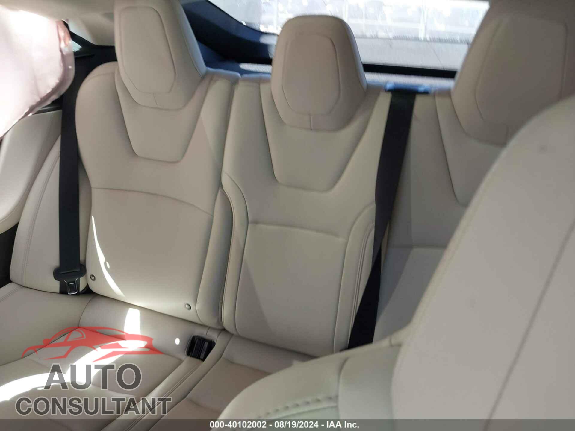 TESLA MODEL S 2018 - 5YJSA1E25JF291121