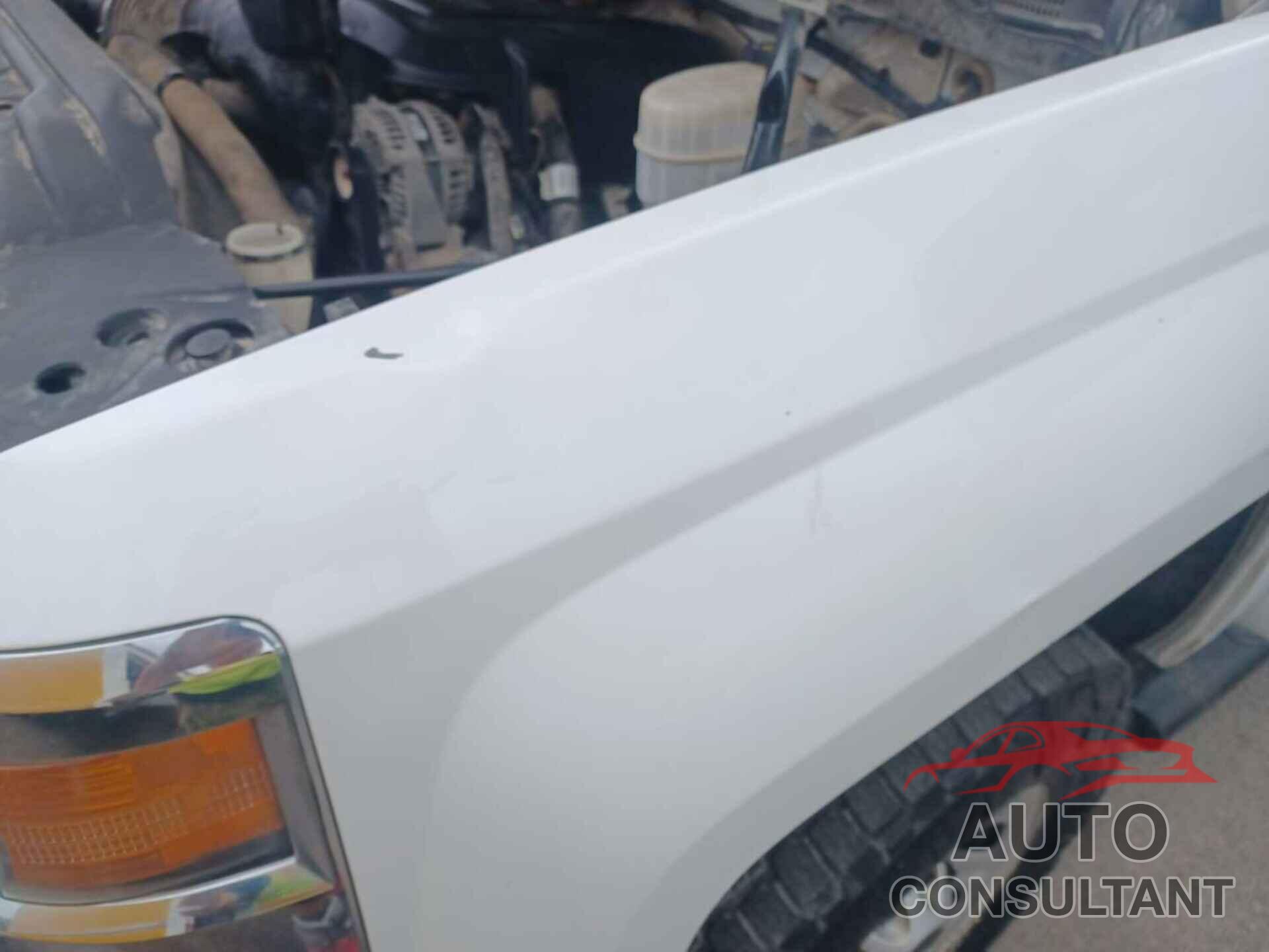 CHEVROLET SILVERADO 2018 - 1GC1KUEG3JF227905