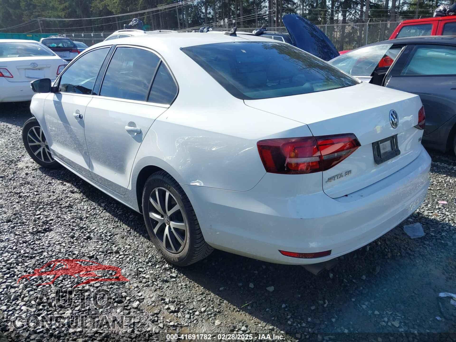 VOLKSWAGEN JETTA 2017 - 3VWDB7AJXHM325773