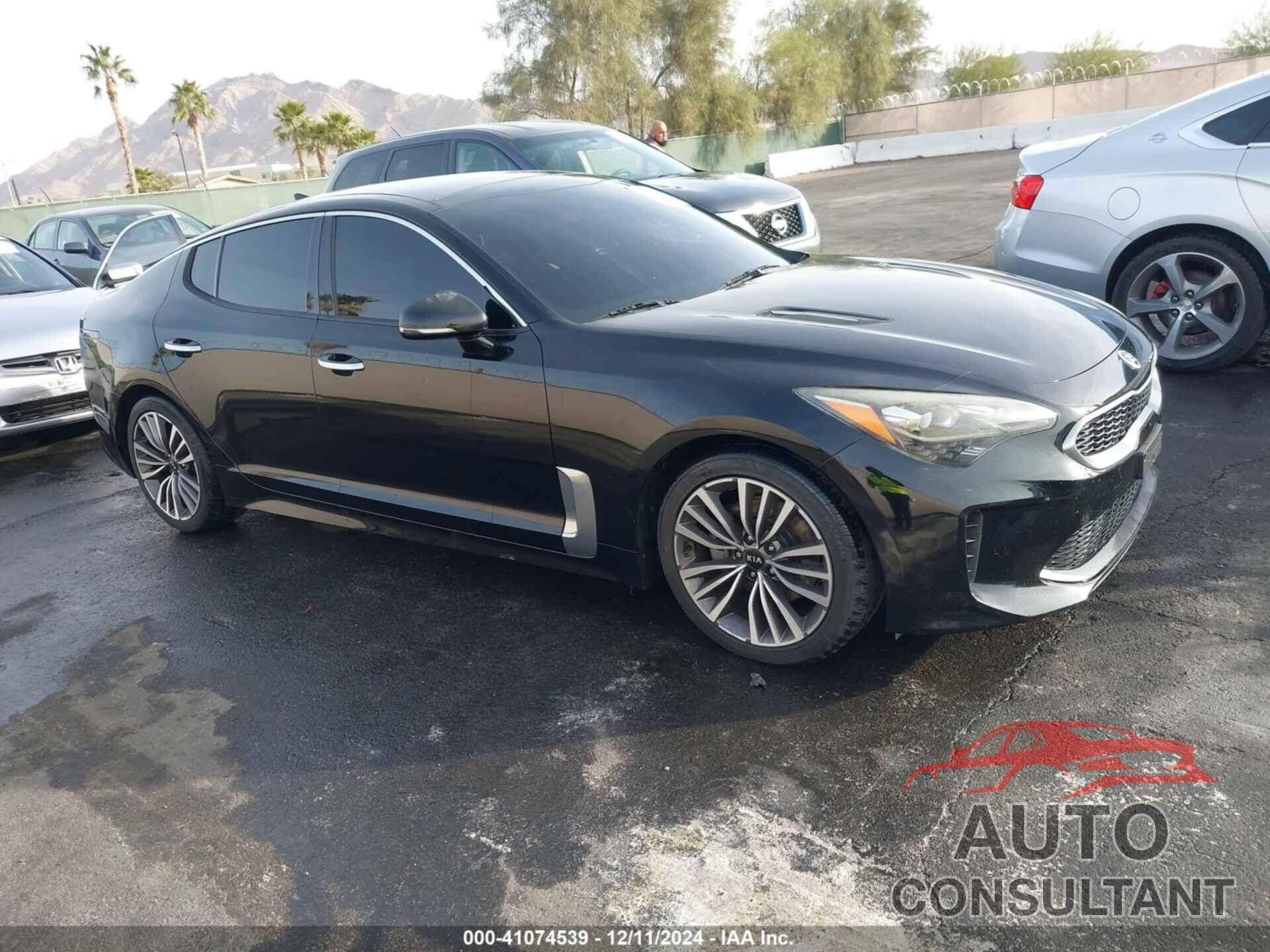 KIA STINGER 2018 - KNAE25LAXJ6021256