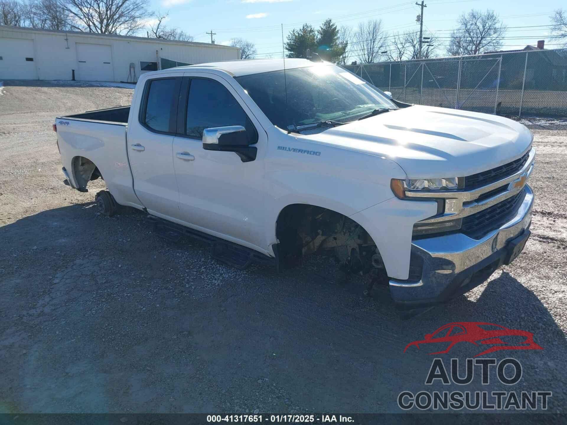 CHEVROLET SILVERADO 1500 2020 - 1GCRYDED4LZ221815