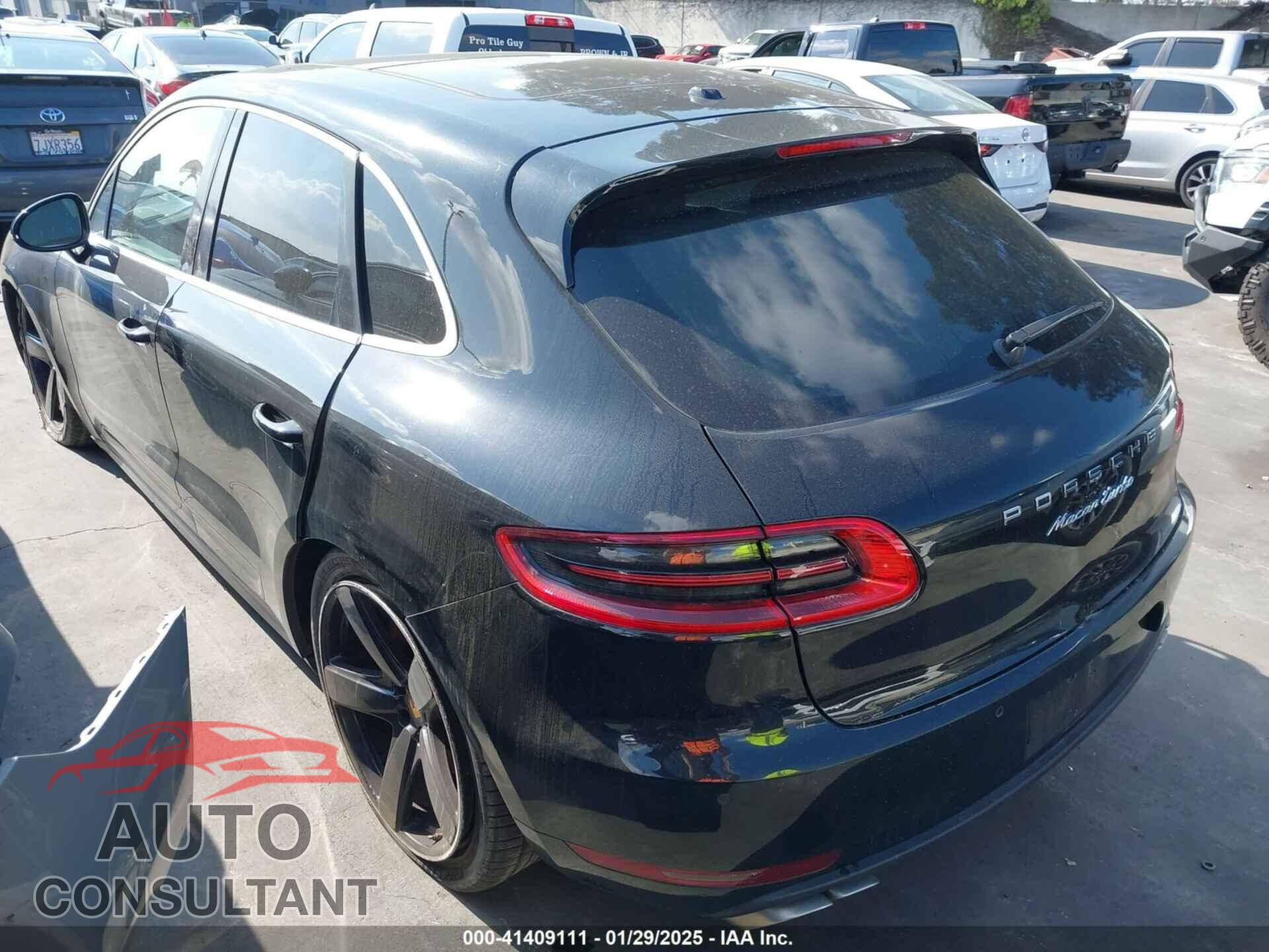 PORSCHE MACAN 2017 - WP1AF2A58HLB62038