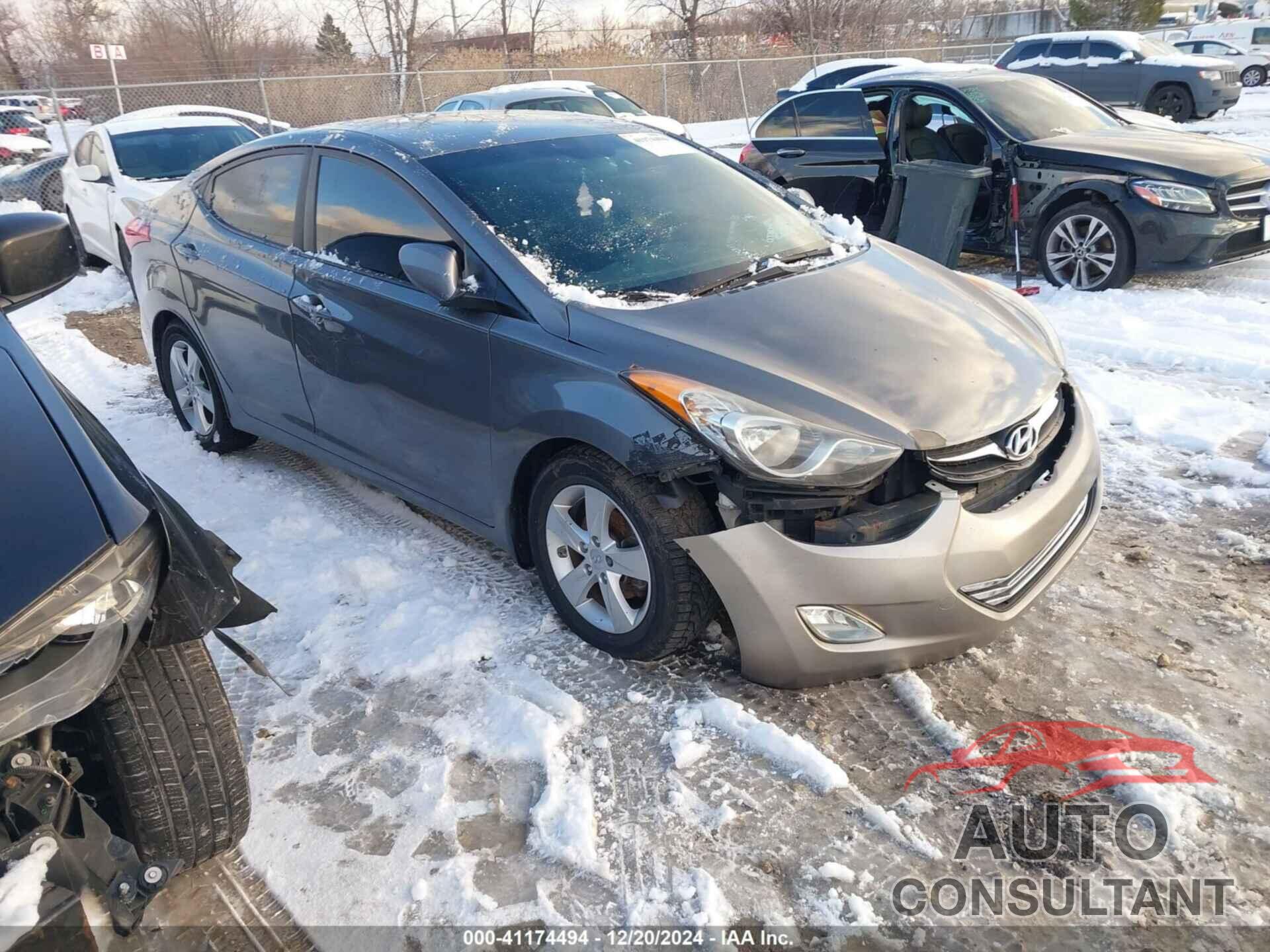 HYUNDAI ELANTRA 2013 - 5NPDH4AE3DH372274