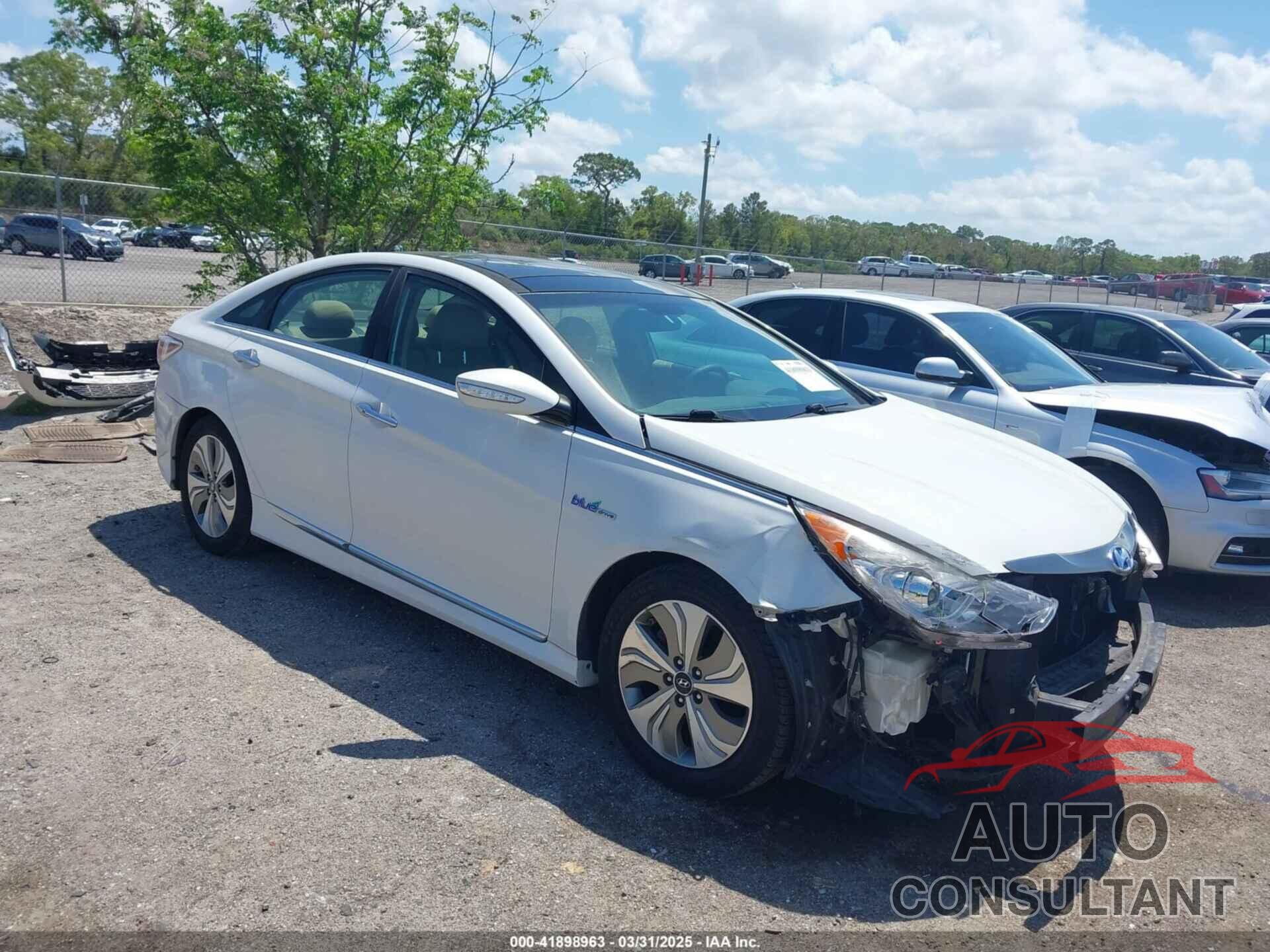 HYUNDAI SONATA HYBRID 2013 - KMHEC4A47DA093438