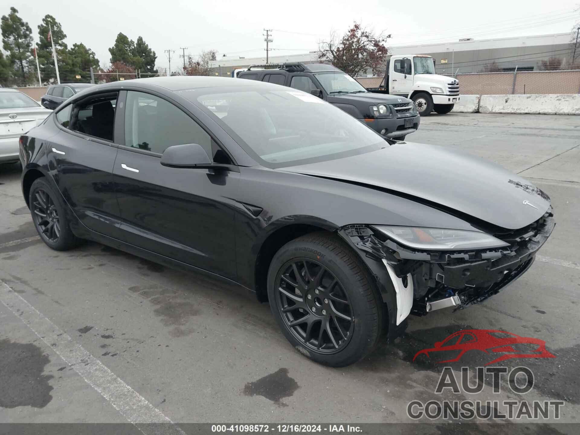 TESLA MODEL 3 2025 - 5YJ3E1EA8SF901465