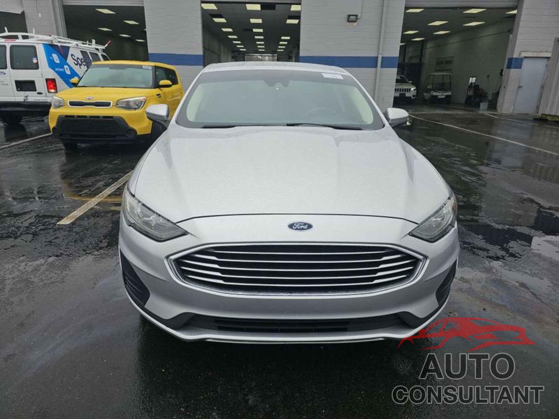 FORD FUSION 2019 - 3FA6P0LU8KR152394
