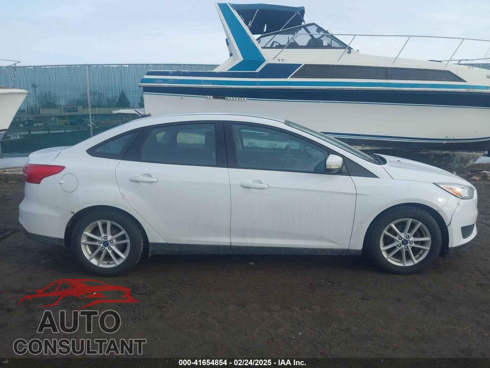 FORD FOCUS 2016 - 1FADP3F2XGL247497
