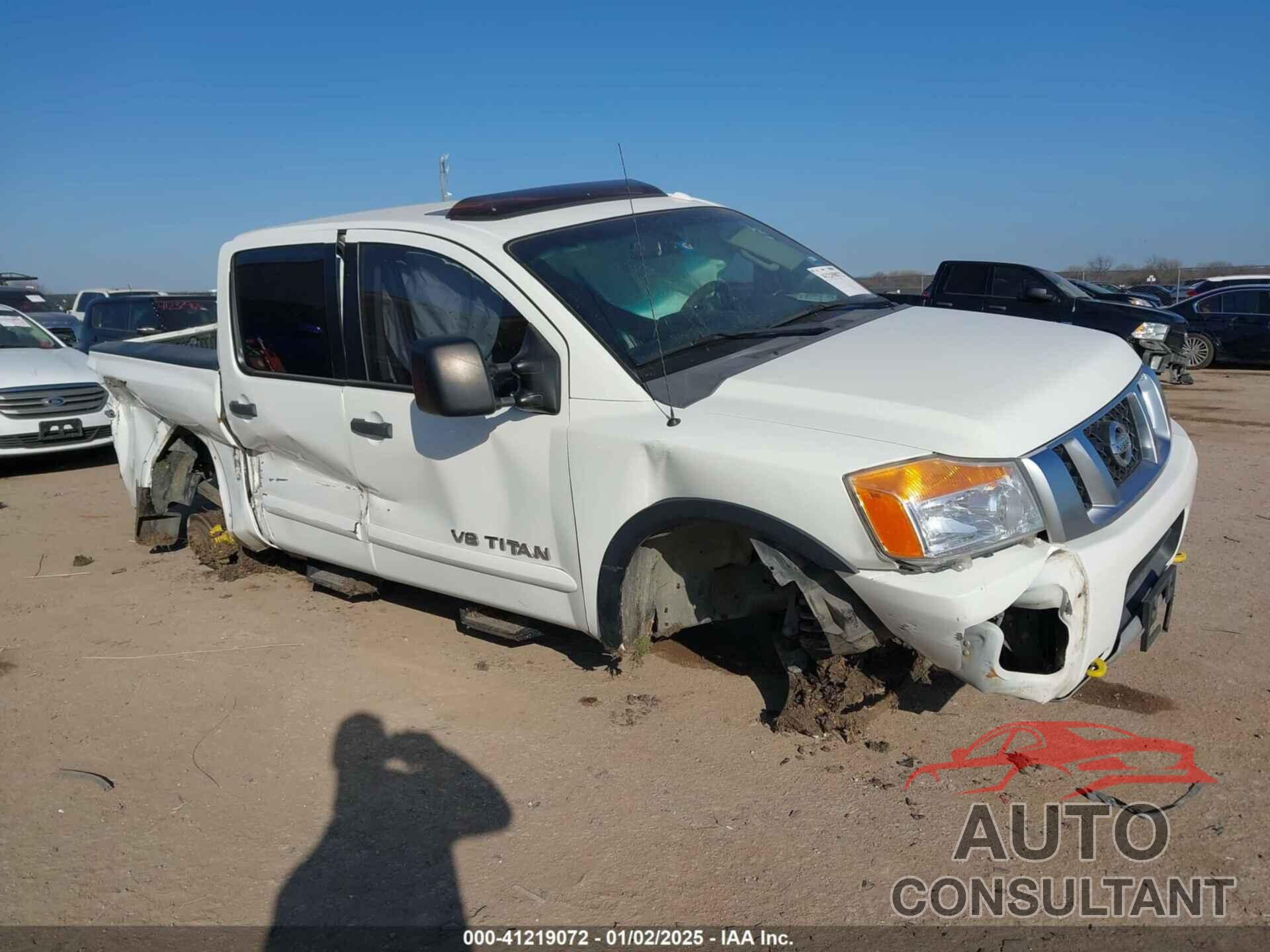 NISSAN TITAN 2013 - 1N6BA0EC6DN305470