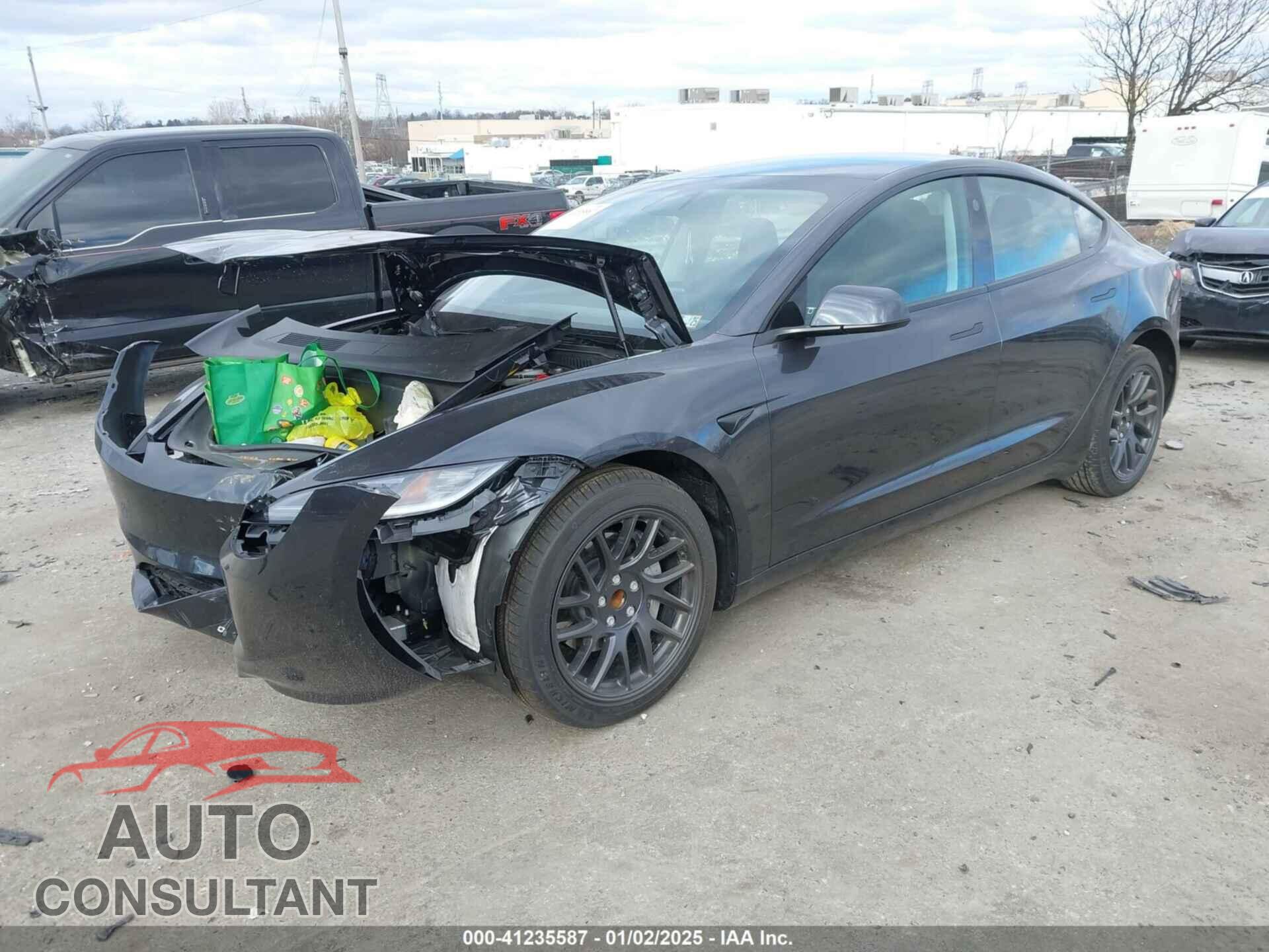 TESLA MODEL 3 2024 - 5YJ3E1EA7RF856514