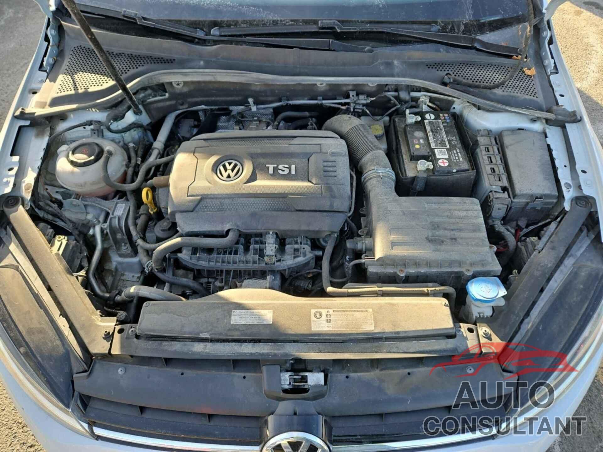 VOLKSWAGEN GOLF SPORTWAGEN 2018 - 3VWD17AU3JM765773