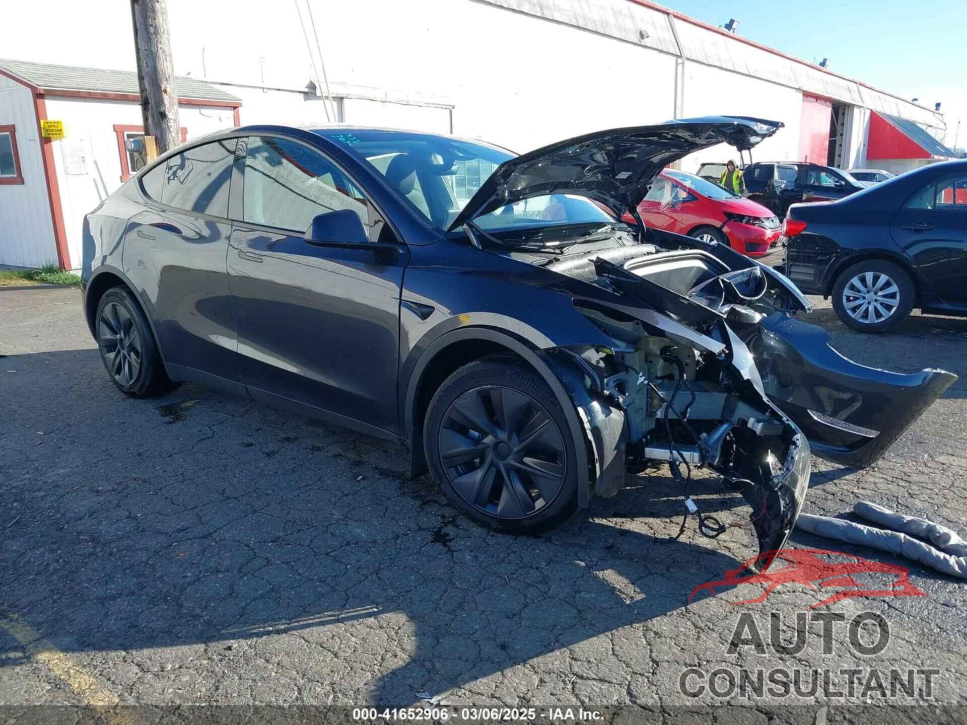 TESLA MODEL Y 2024 - 7SAYGDEE7RF192920
