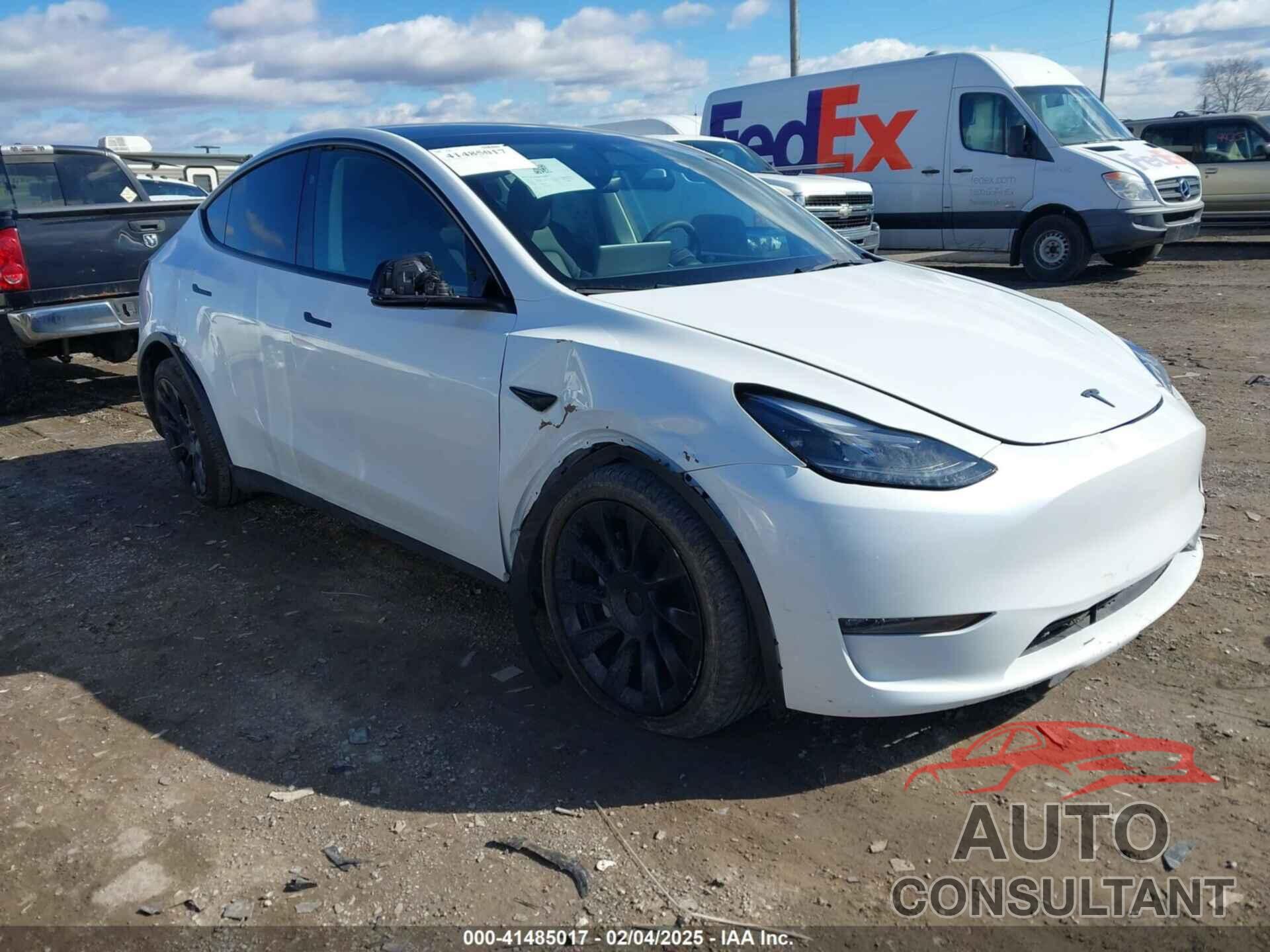 TESLA MODEL Y 2023 - 7SAYGAEE9PF891901