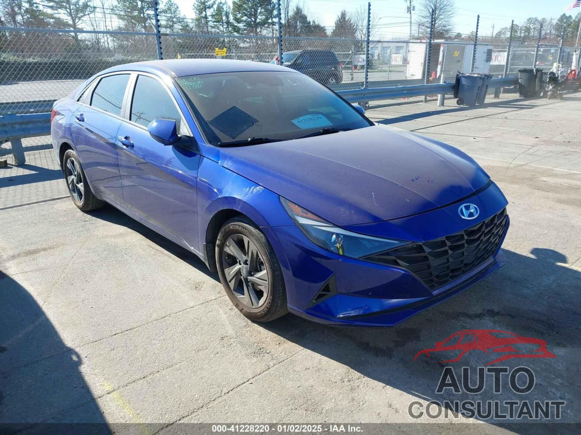 HYUNDAI ELANTRA 2023 - KMHLM4AG8PU484650