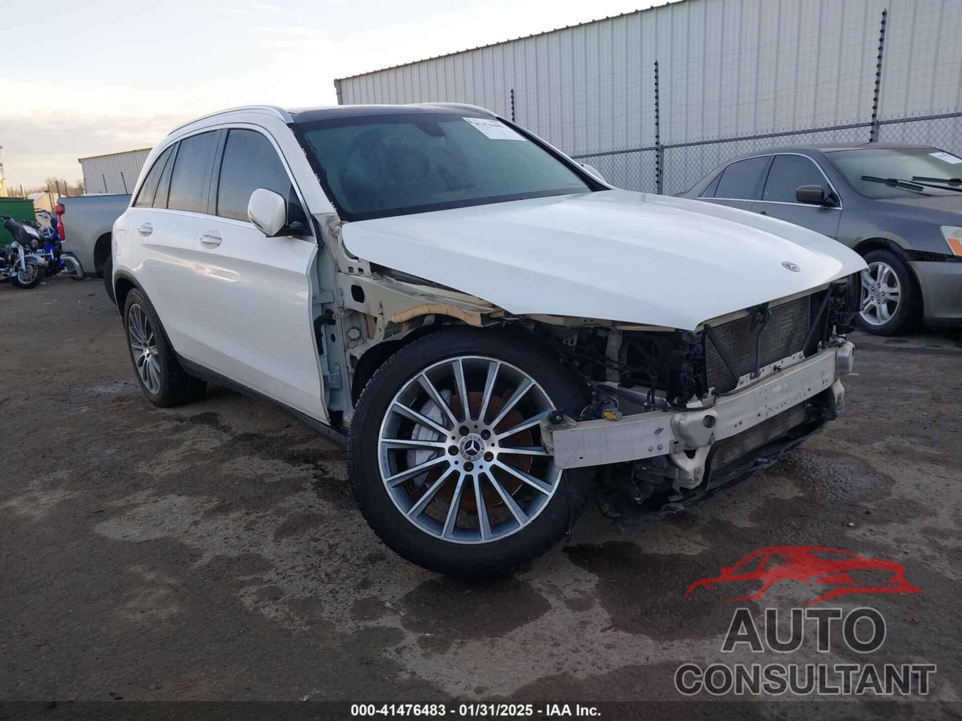 MERCEDES-BENZ GLC 300 2018 - WDC0G4KB0JV109381