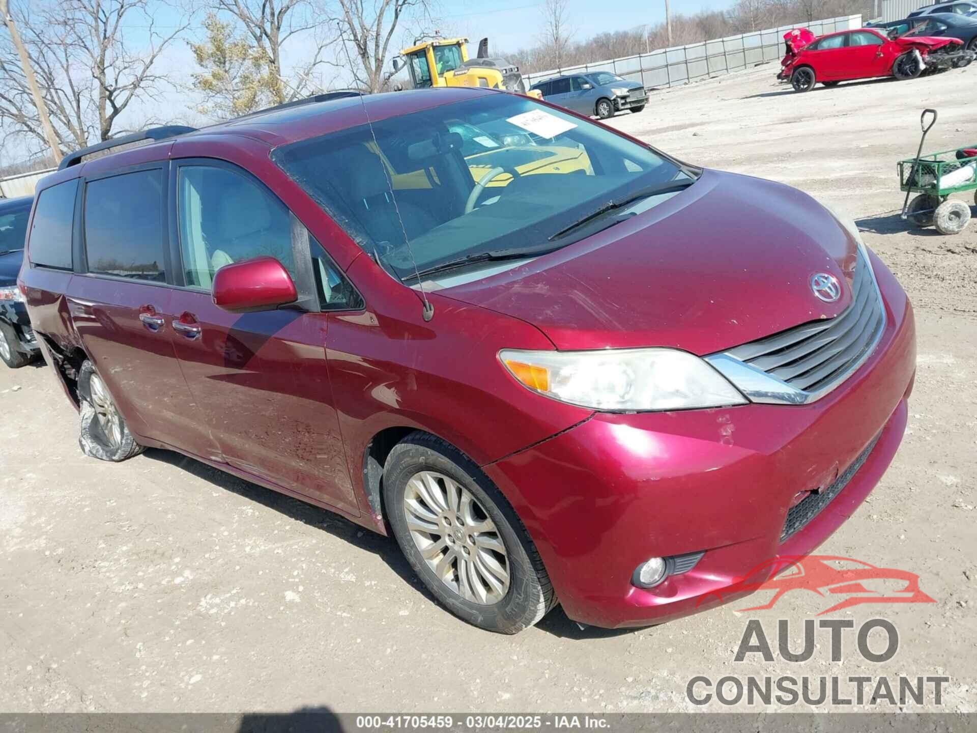 TOYOTA SIENNA 2013 - 5TDYK3DC8DS314887