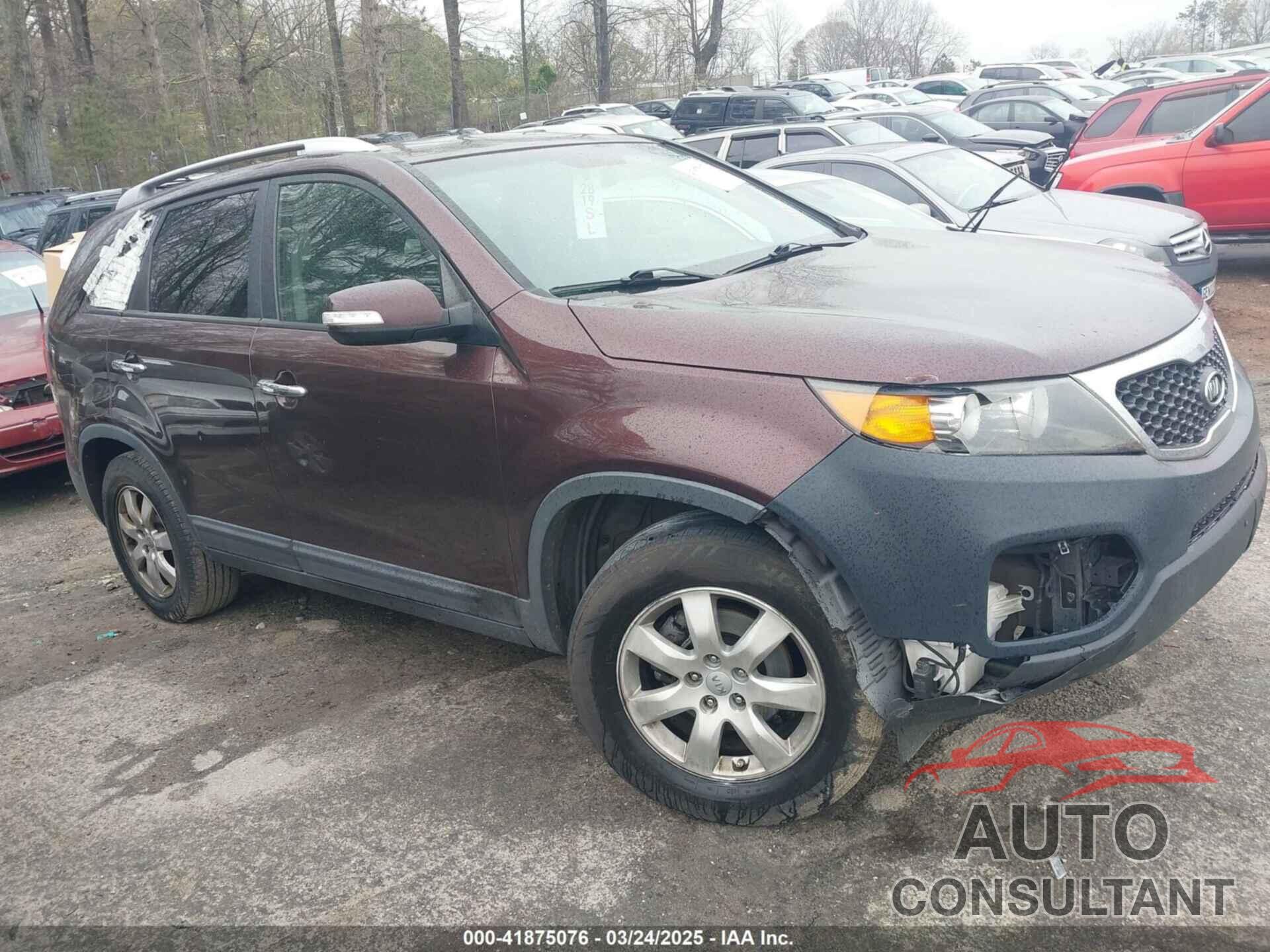 KIA SORENTO 2013 - 5XYKT4A61DG382405