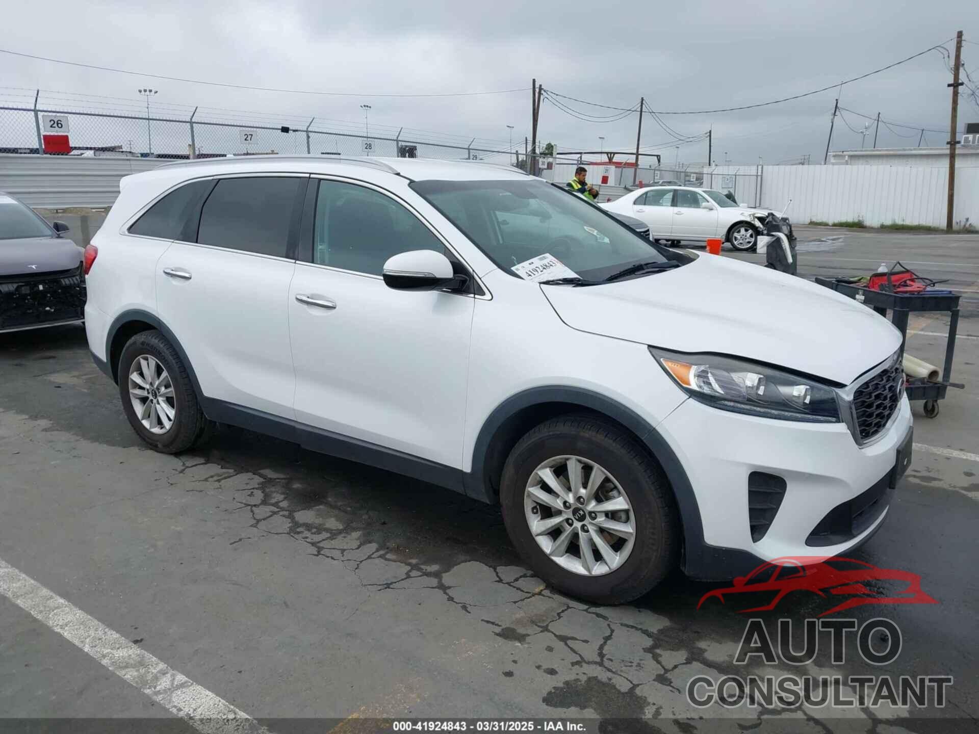 KIA SORENTO 2019 - 5XYPG4A34KG465212