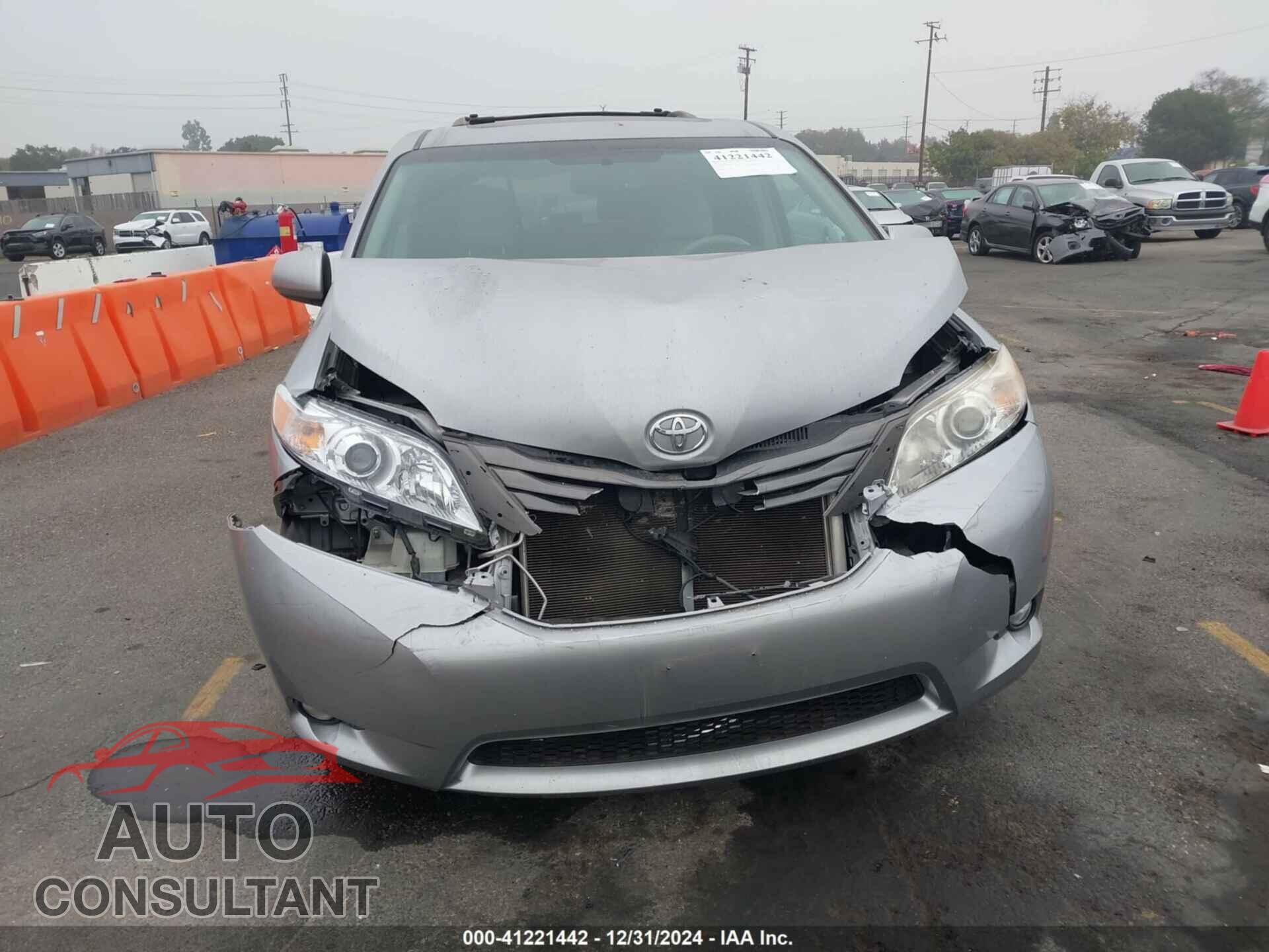 TOYOTA SIENNA 2012 - 5TDYK3DC2CS277785