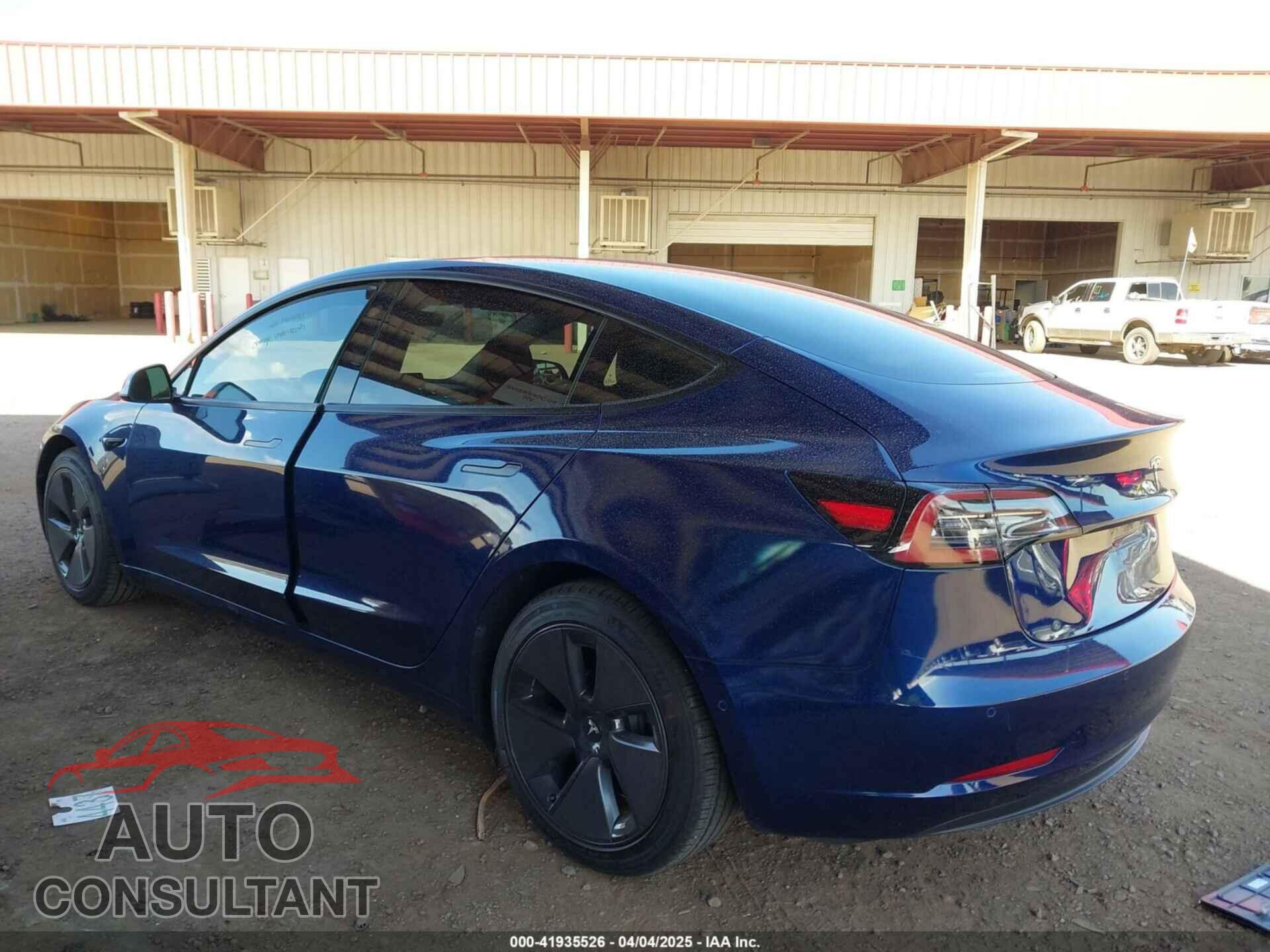 TESLA MODEL 3 2021 - 5YJ3E1EA5MF991161