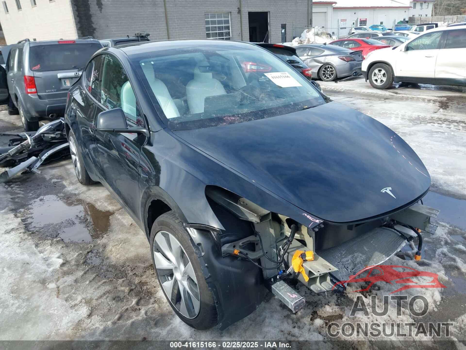 TESLA MODEL Y 2023 - 7SAYGDEE8PF826989