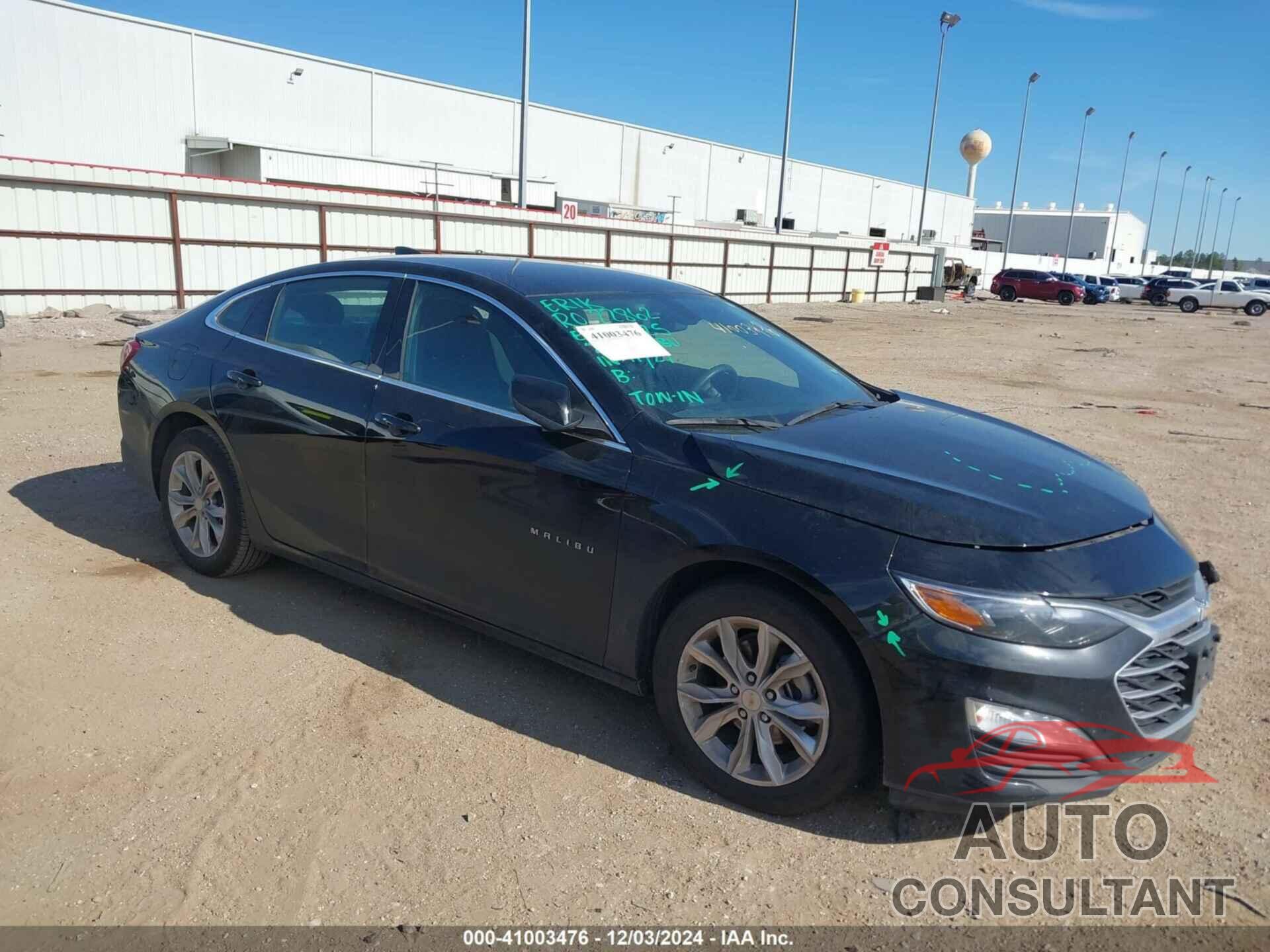 CHEVROLET MALIBU 2022 - 1G1ZD5ST3NF137298