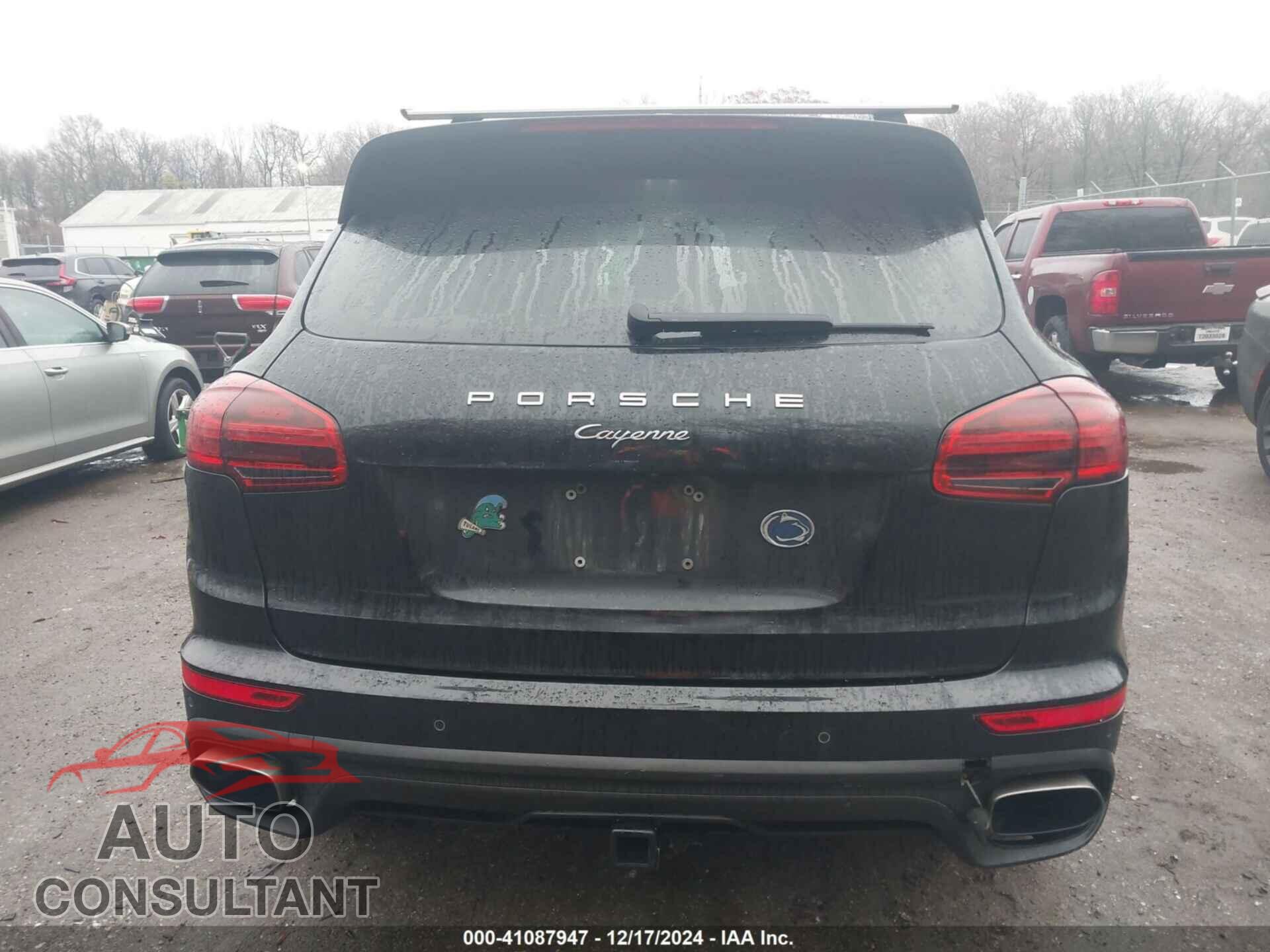PORSCHE CAYENNE 2017 - WP1AA2A22HKA87556