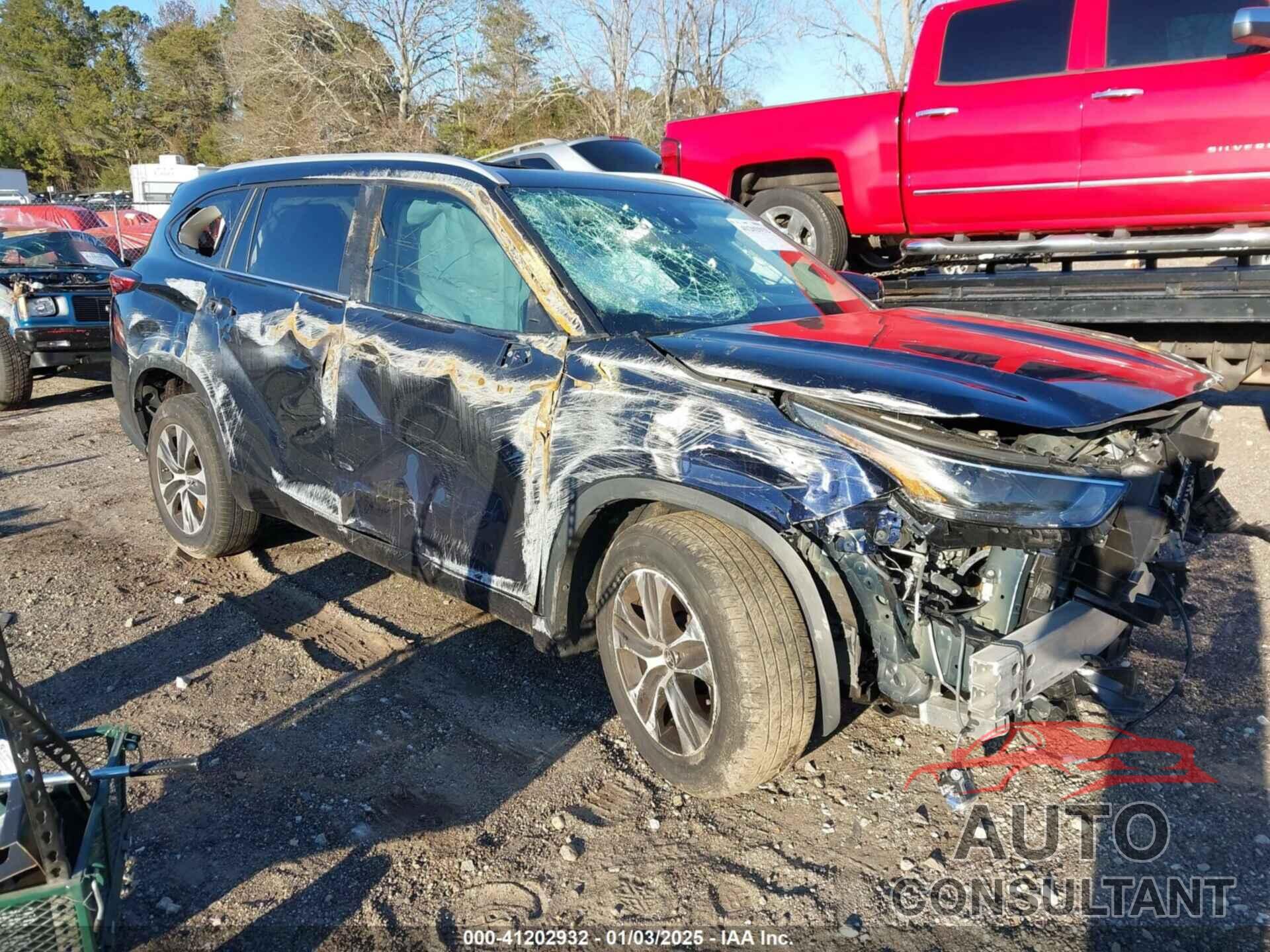 TOYOTA HIGHLANDER 2023 - 5TDKDRAH5PS043164