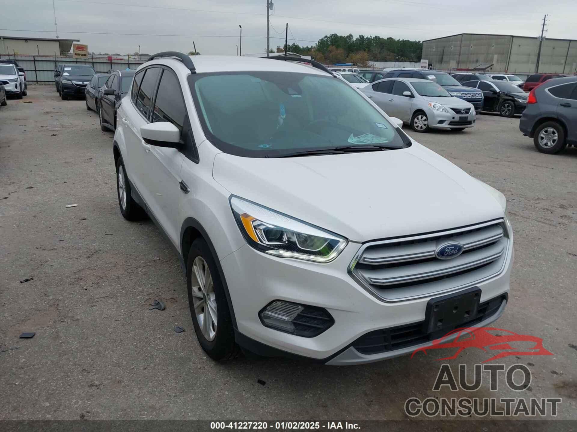 FORD ESCAPE 2018 - 1FMCU0HD5JUA71502