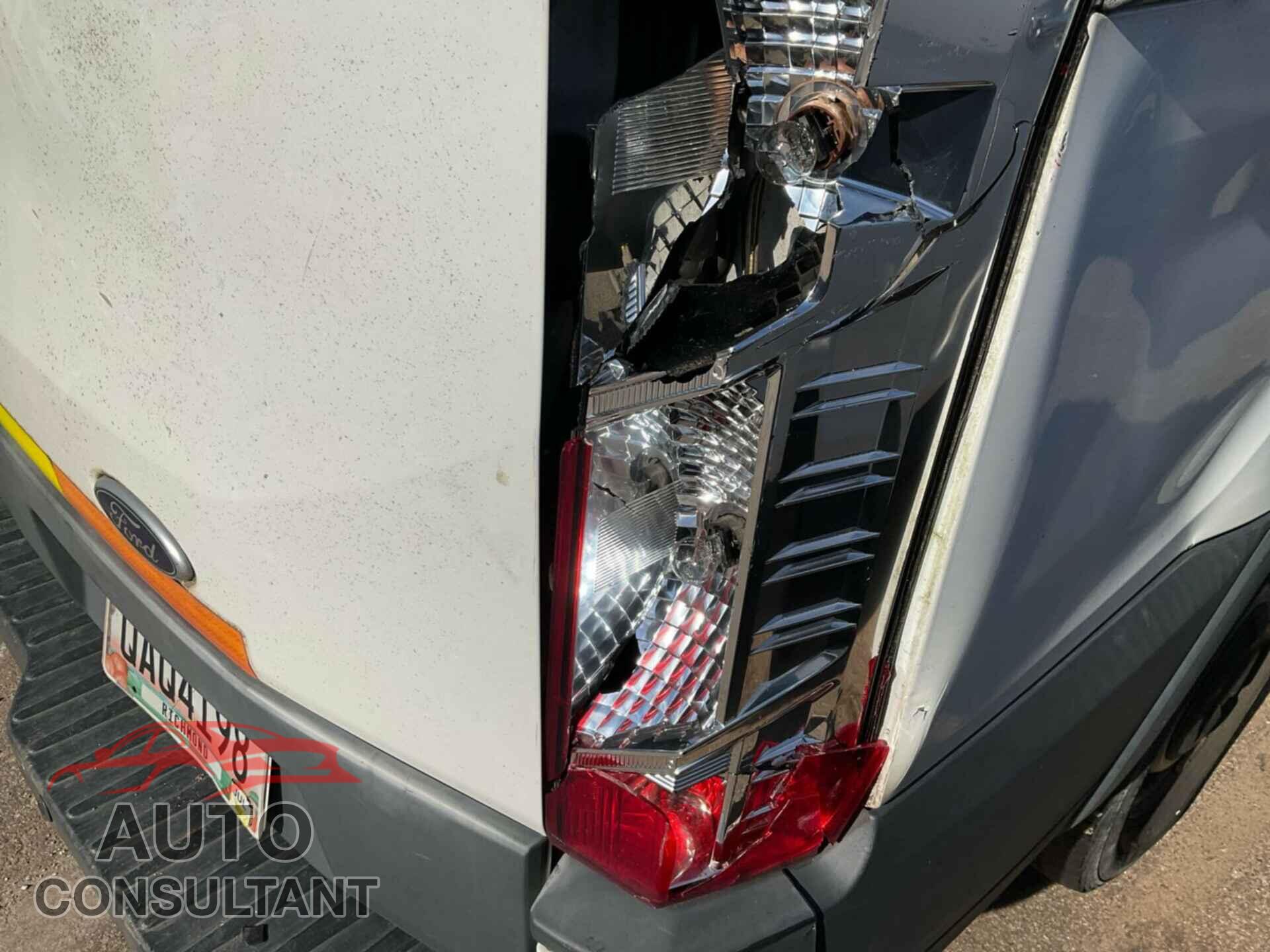 FORD TRANSIT 2015 - 1FTNE1YM4FKA84647