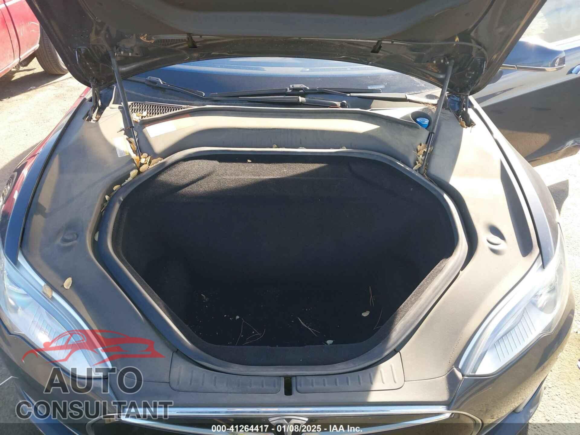 TESLA MODEL S 2015 - 5YJSA1E22FF109253