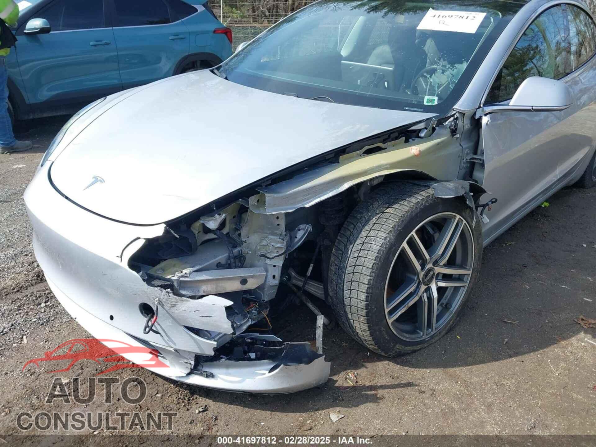 TESLA MODEL 3 2018 - 5YJ3E1EB3JF089645