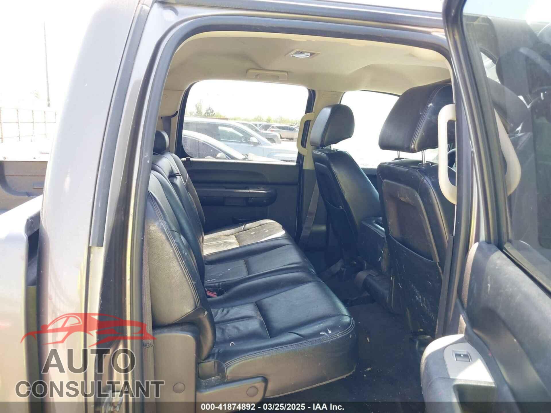 CHEVROLET SILVERADO 1500 2013 - 3GCPKREA2DG208400
