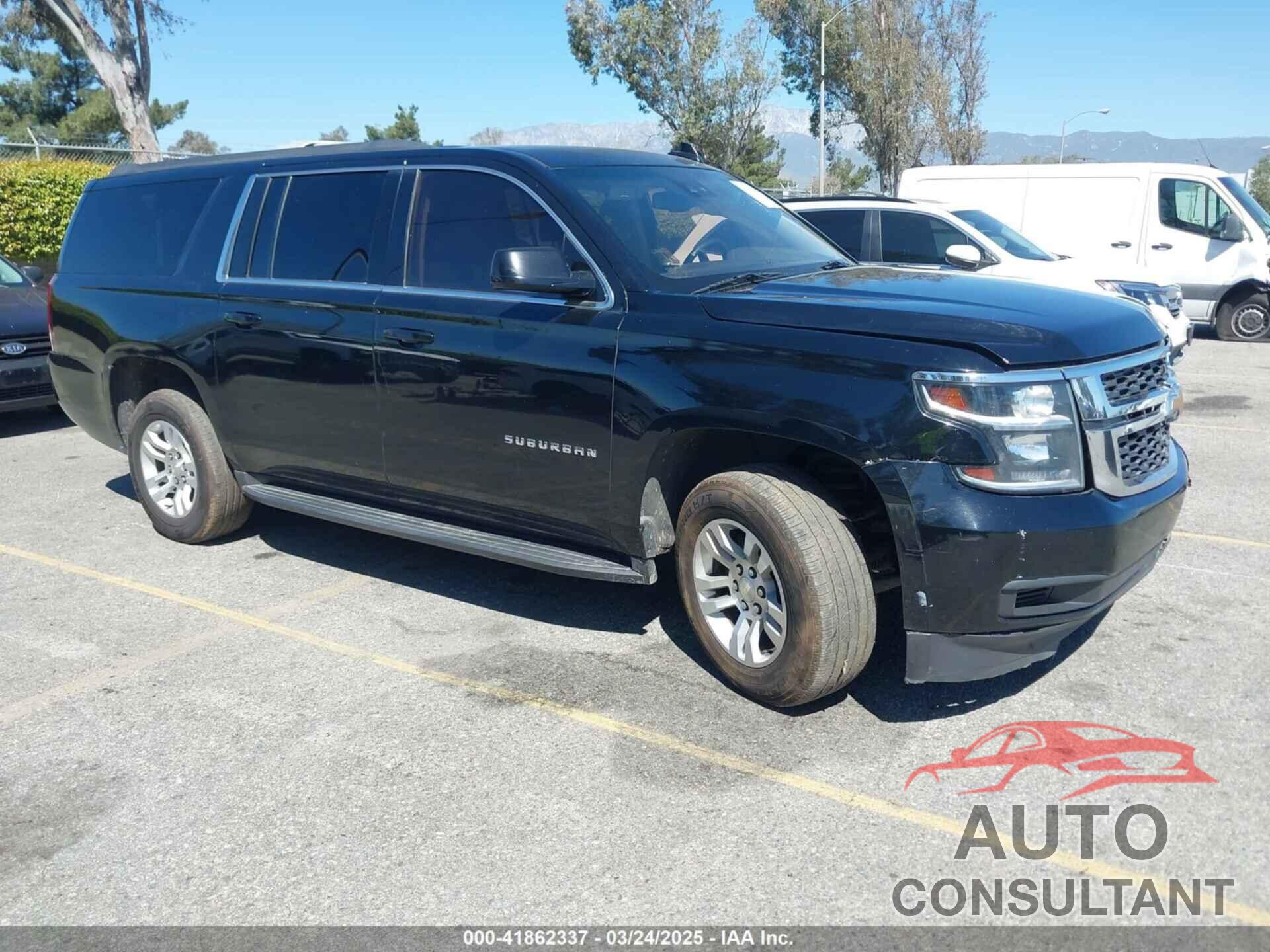 CHEVROLET SUBURBAN 2018 - 1GNSCHKC4JR111130
