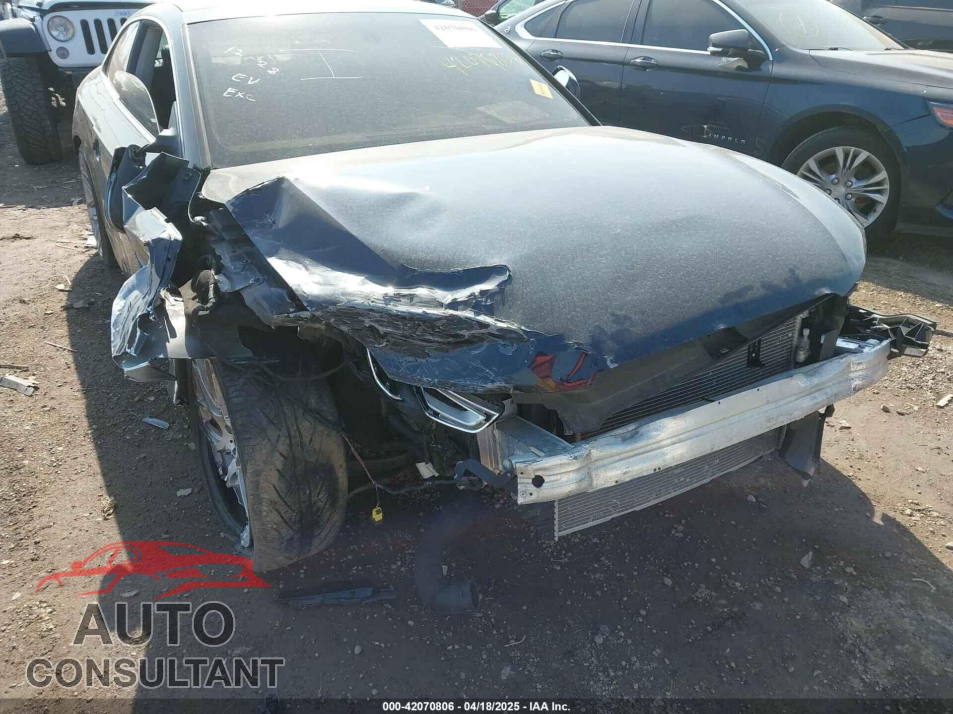 AUDI A5 2013 - WAUVFAFR7DA046521