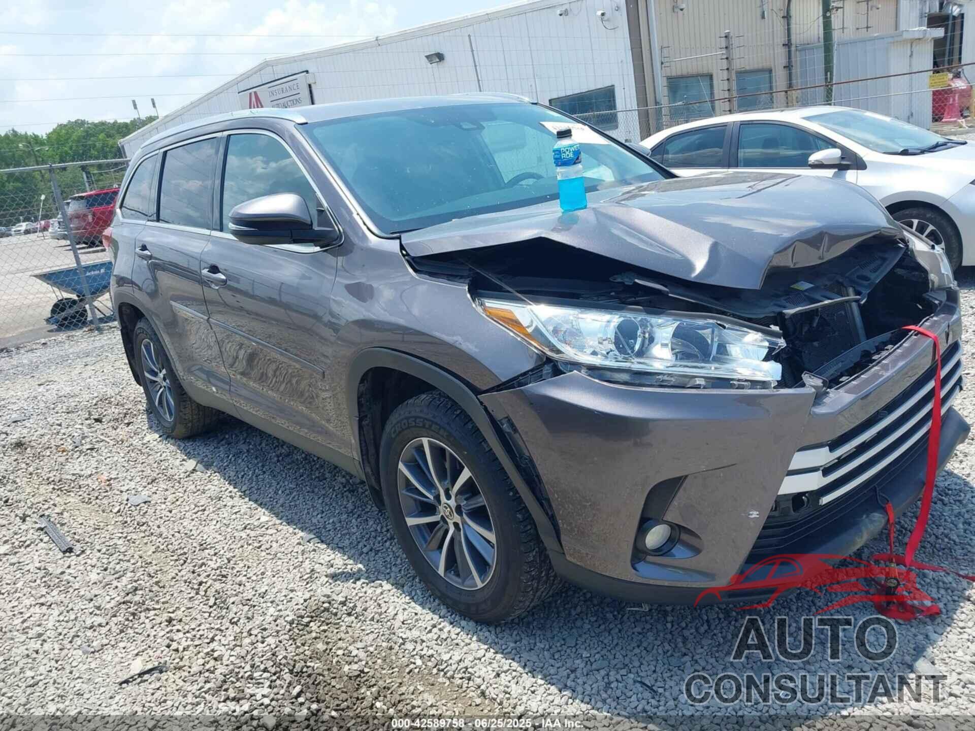 TOYOTA HIGHLANDER 2019 - 5TDKZRFHXKS366225
