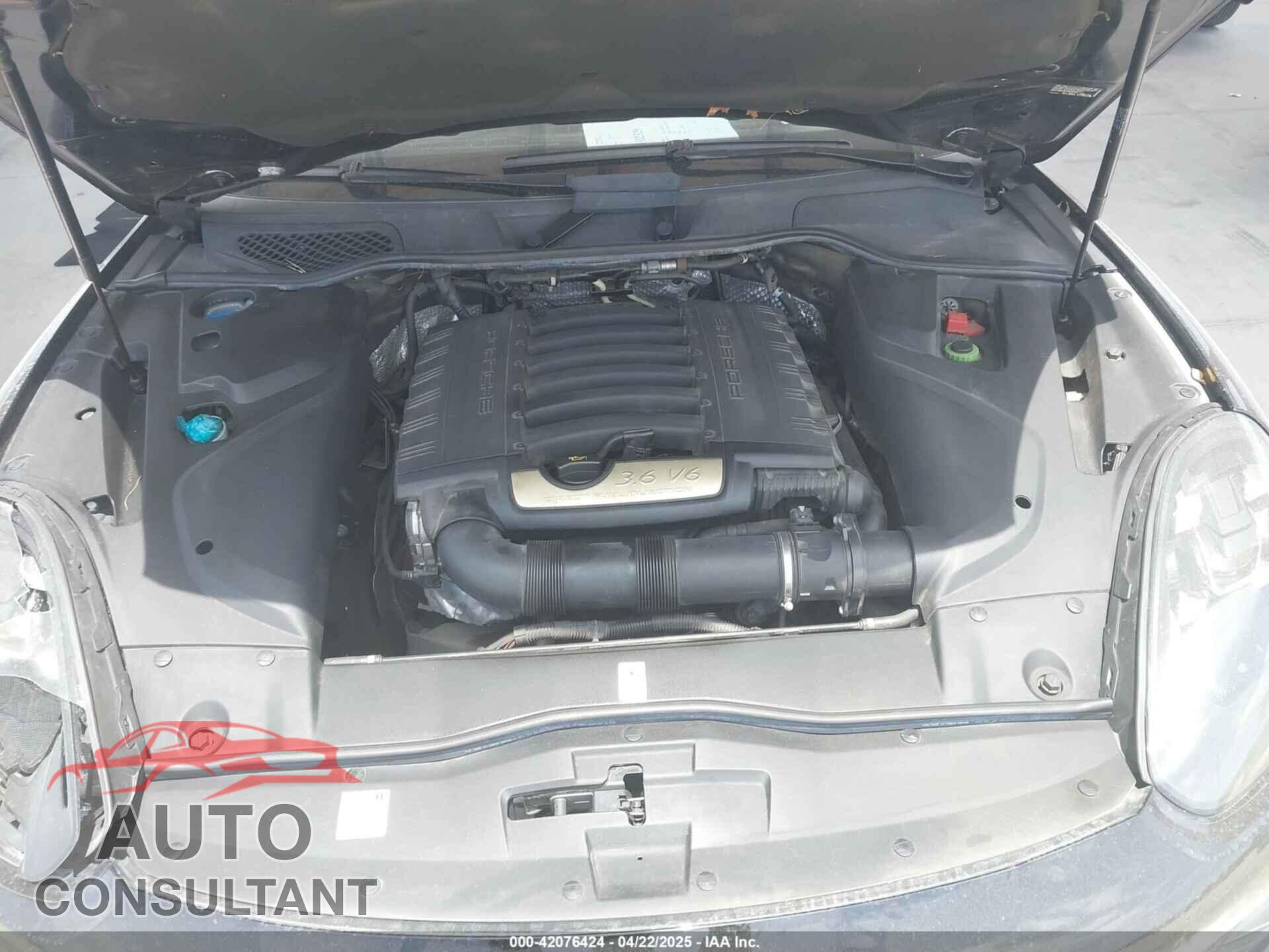 PORSCHE CAYENNE 2018 - WP1AA2A29JKA02573