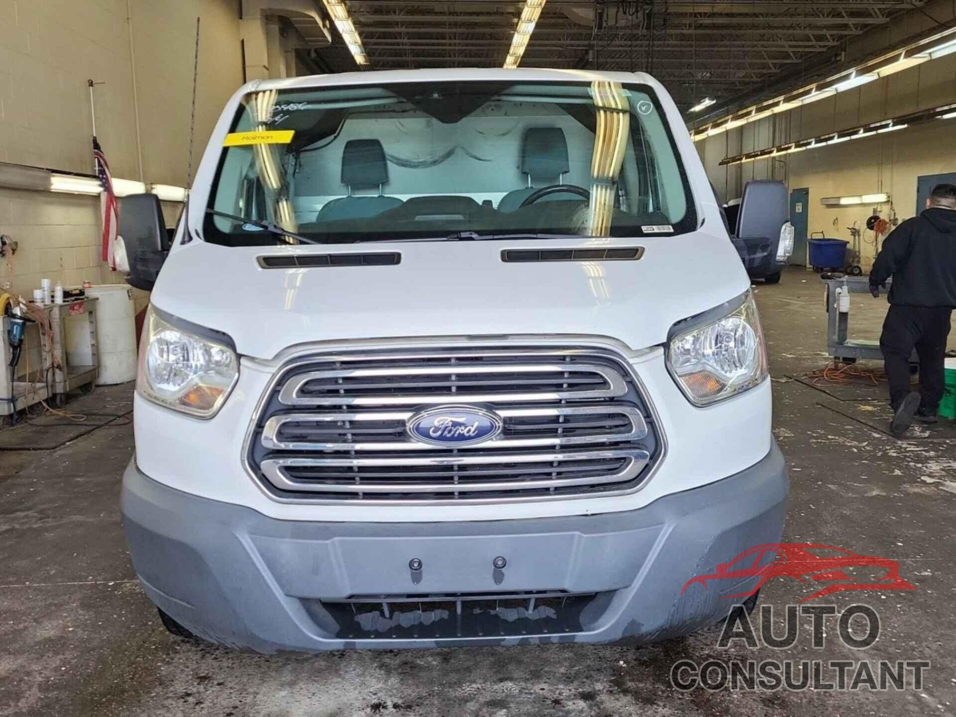 FORD TRANSIT-150 2017 - 1FTYE1YM5HKA98783