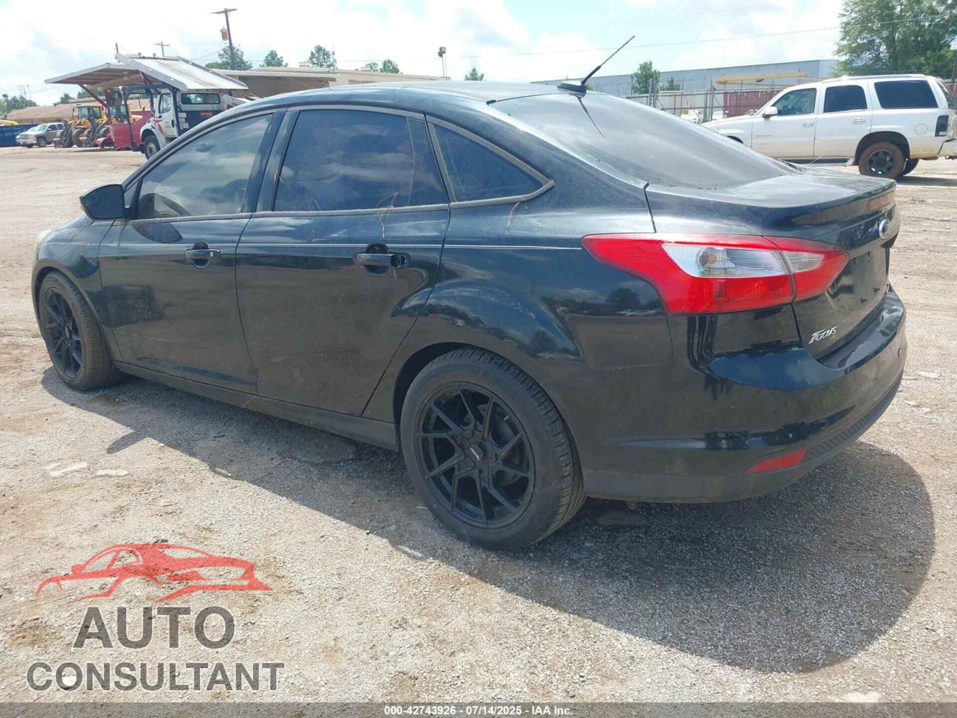 FORD FOCUS 2014 - 1FADP3F27EL332486