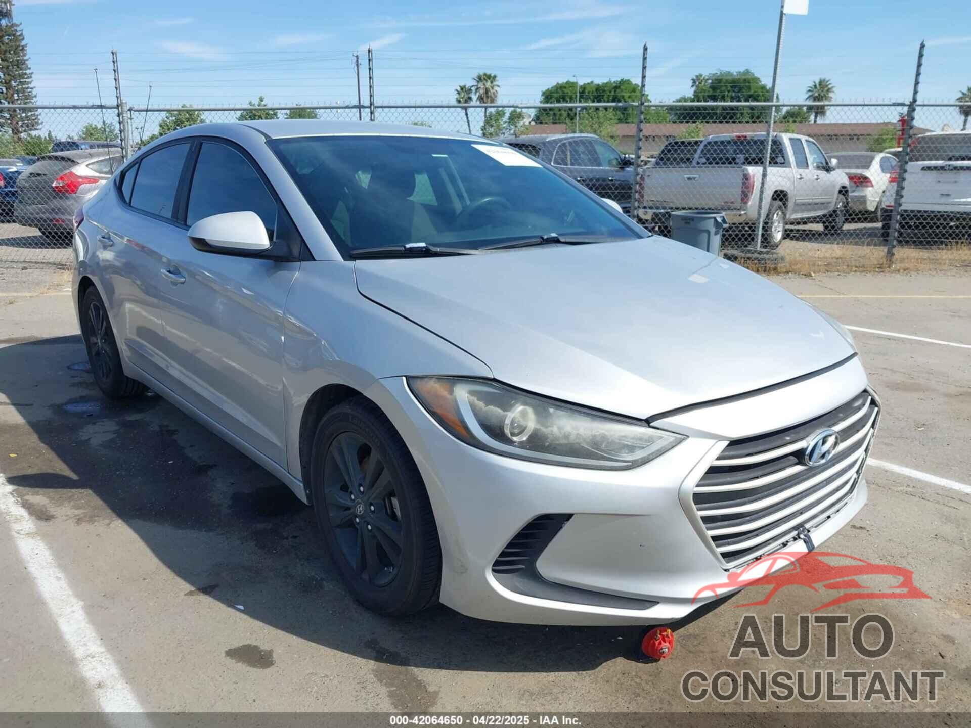 HYUNDAI ELANTRA 2018 - KMHD74LF5JU609336