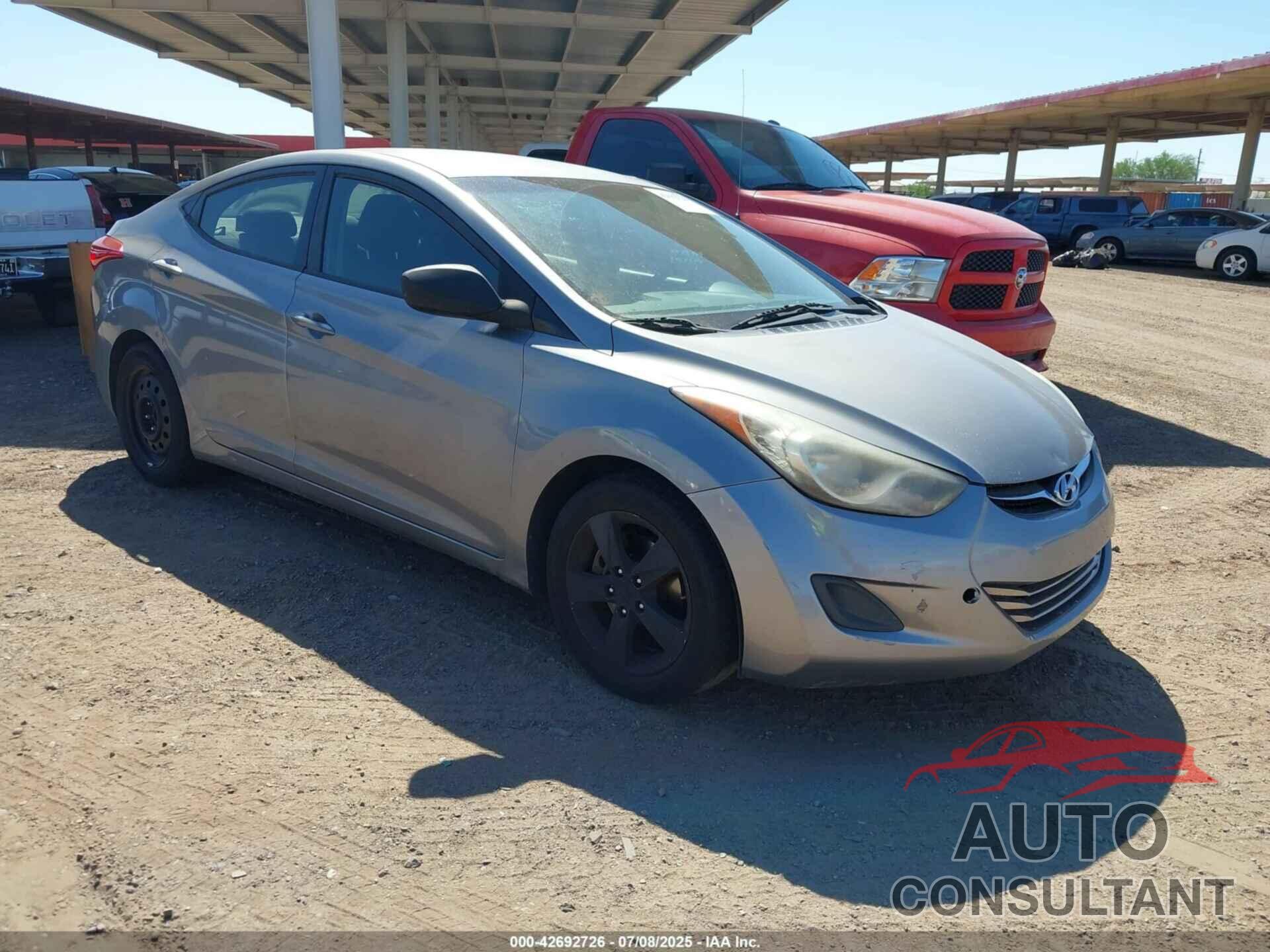 HYUNDAI ELANTRA 2011 - KMHDH4AEXBU114753