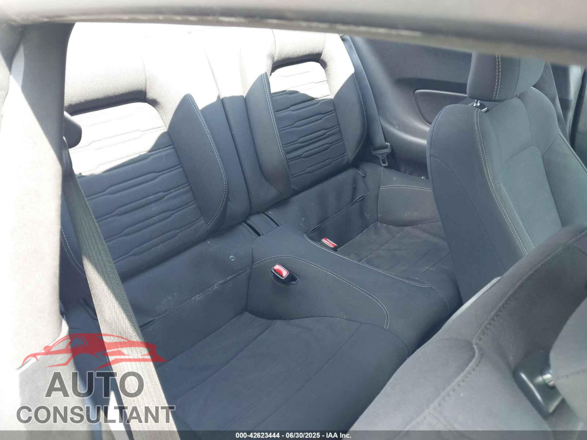 FORD MUSTANG 2017 - 1FA6P8TH7H5210010