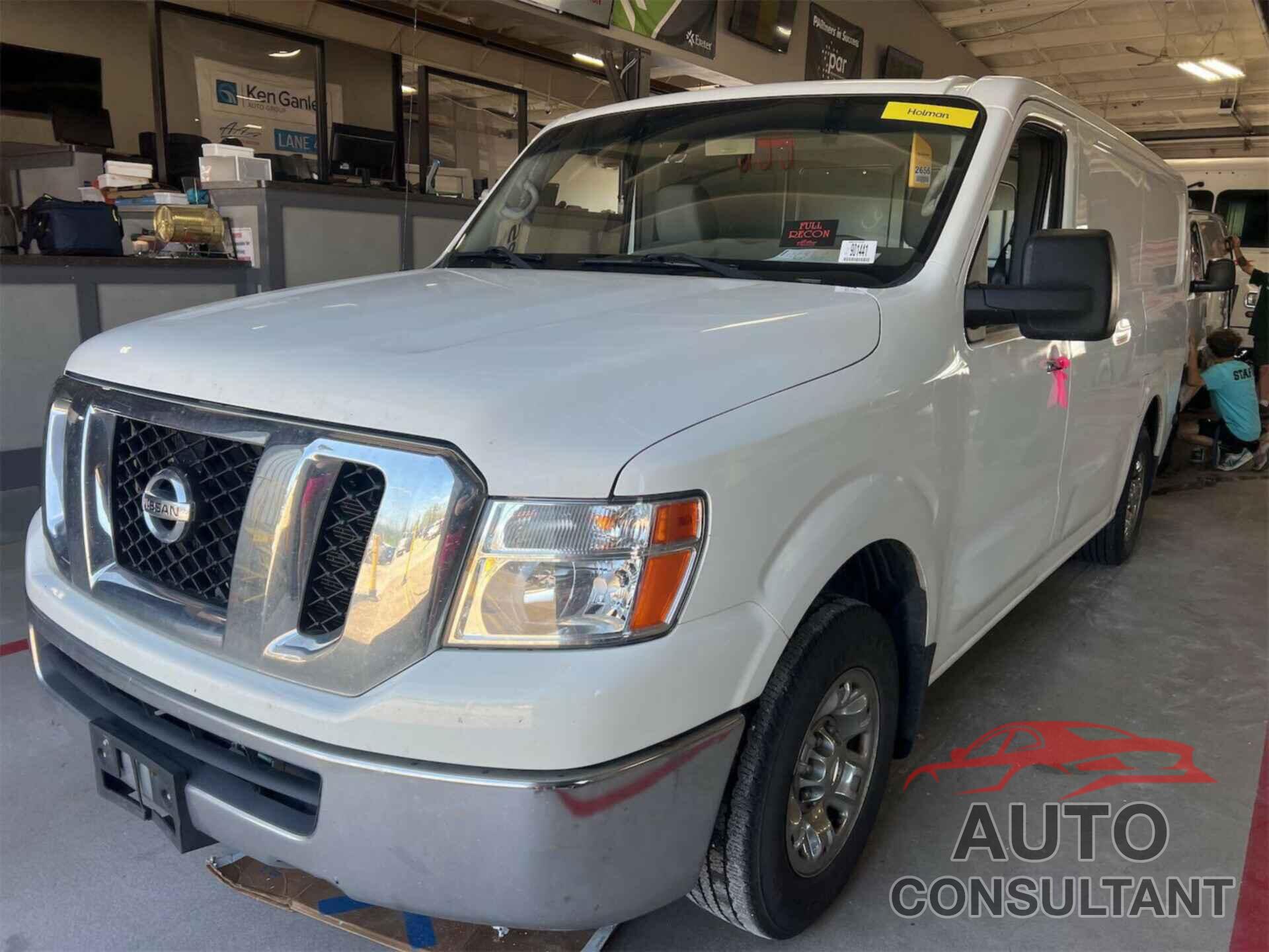 NISSAN NV CARGO NV2500 HD 2019 - 1N6BF0KY4KN804394