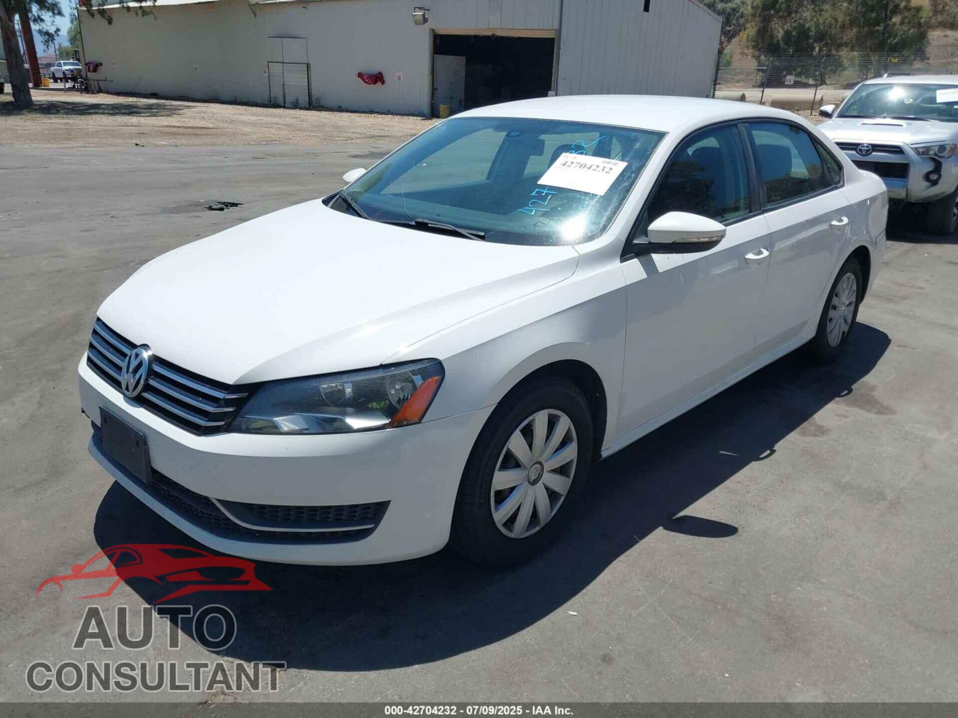 VOLKSWAGEN PASSAT 2012 - 1VWAP7A37CC041663
