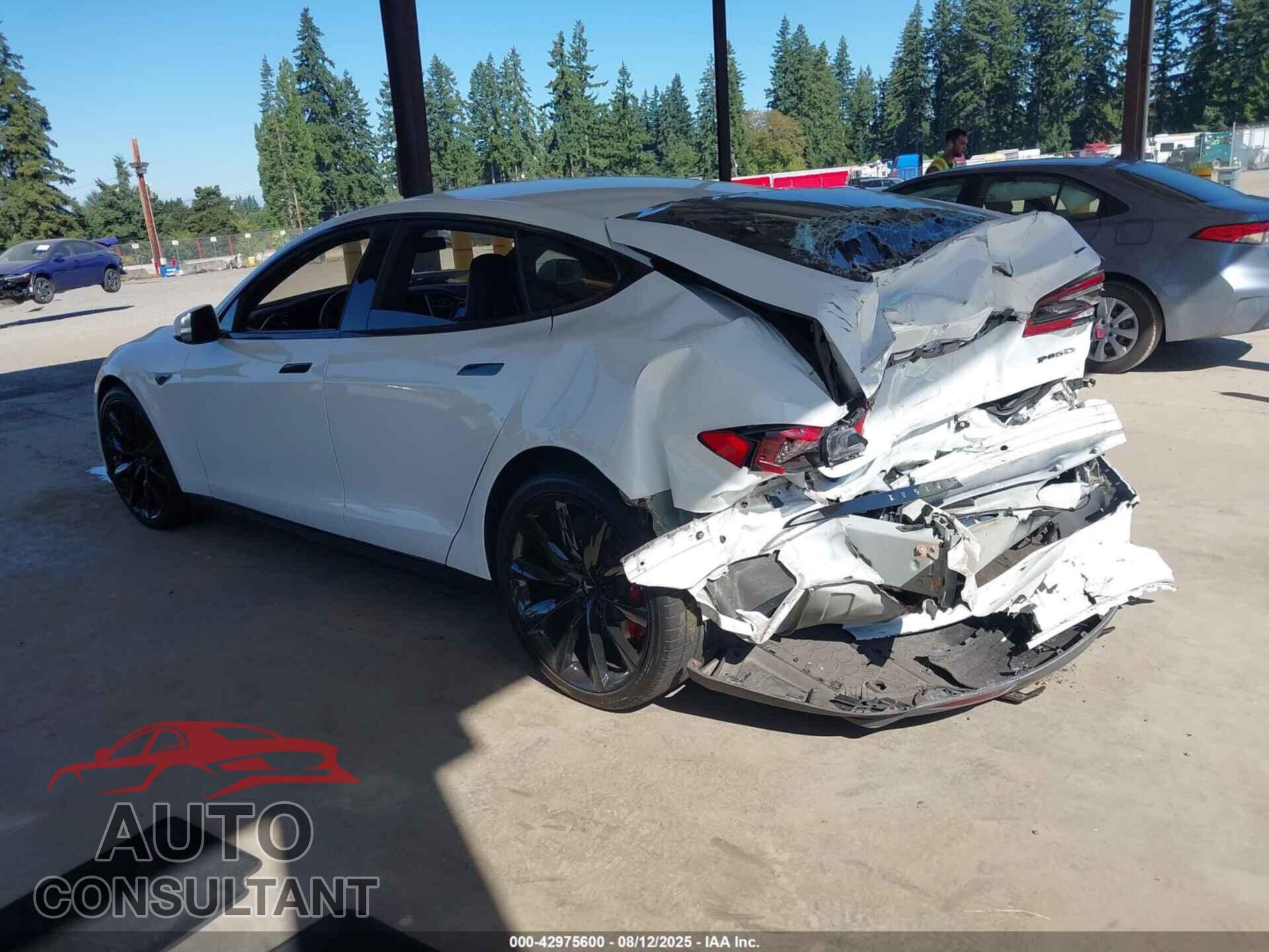 TESLA MODEL S 2015 - 5YJSA1H2XFFP76339